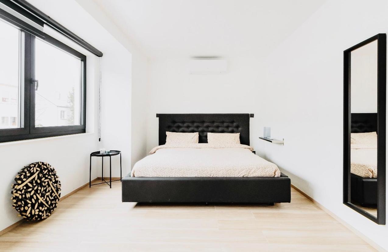 Three-Bedroom Apartment - Photo 23