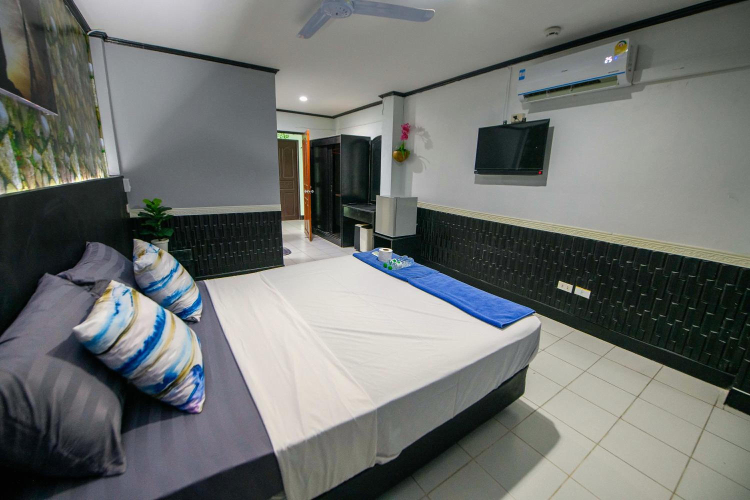 Superior Queen Room photo 1