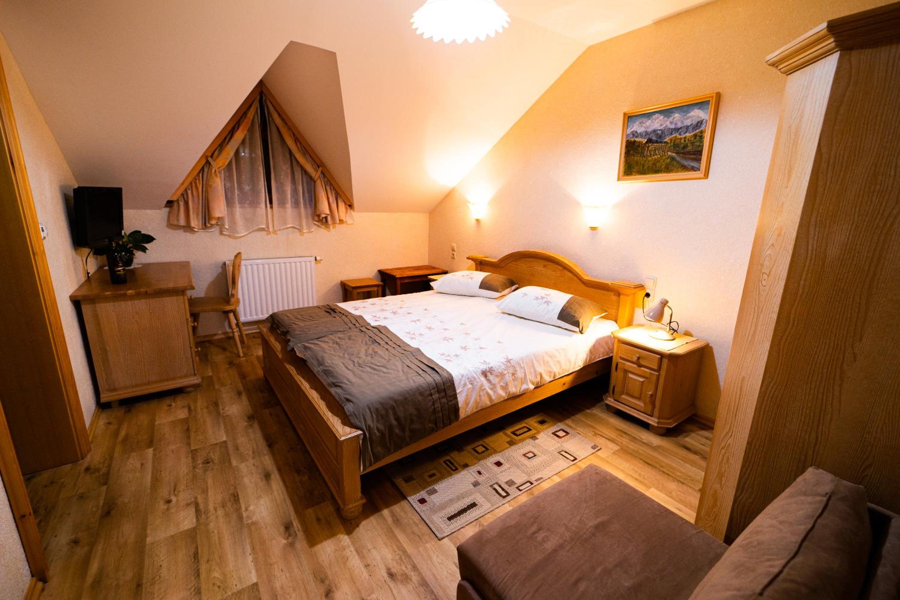 Double Room - Photo 1