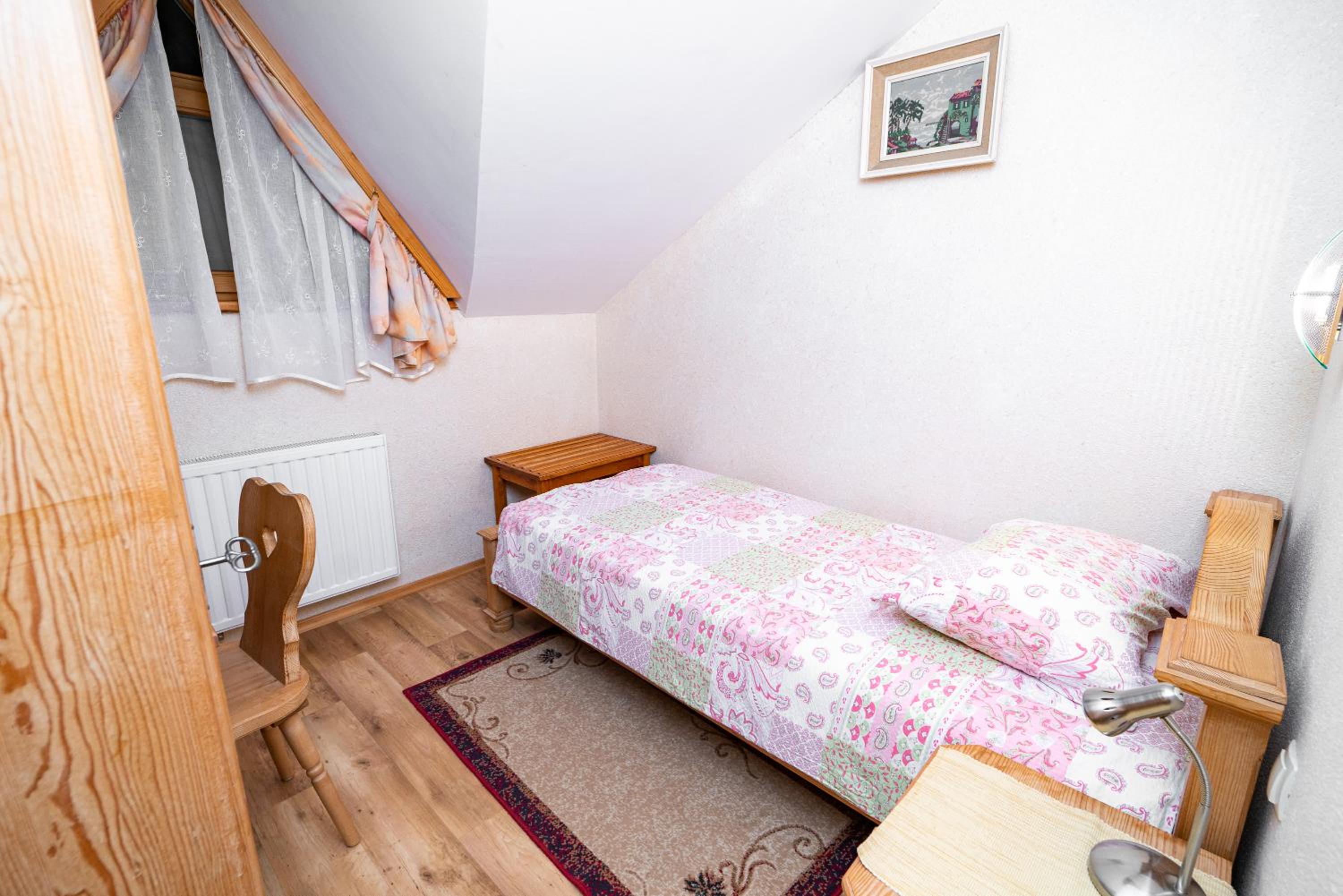 Single Room photo 3