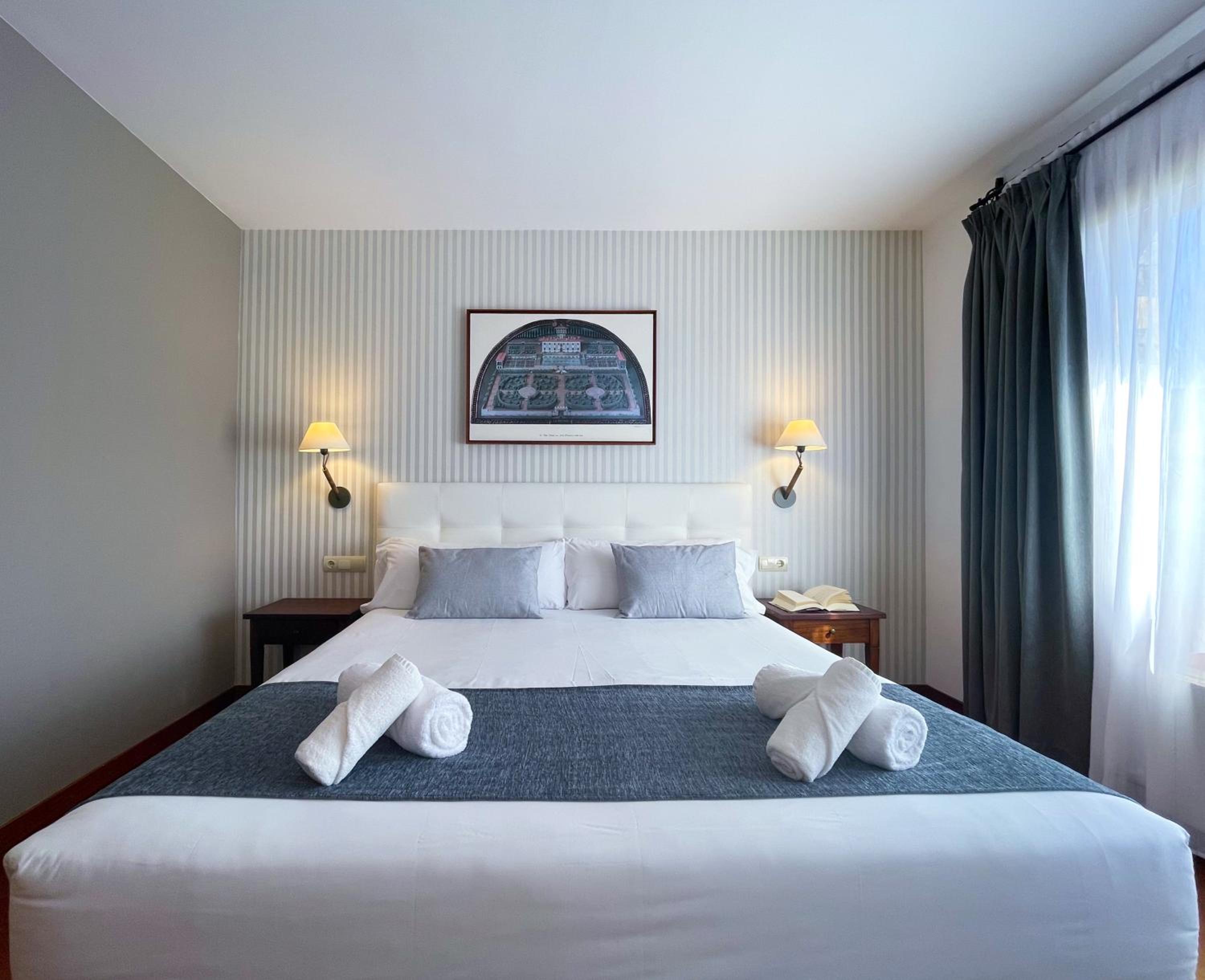 Double or Twin Room photo 2