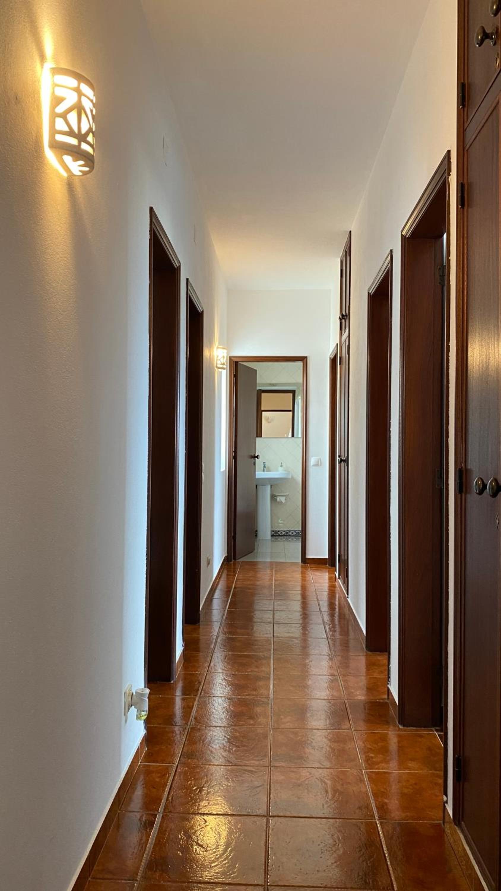 Four-Bedroom House photo 1