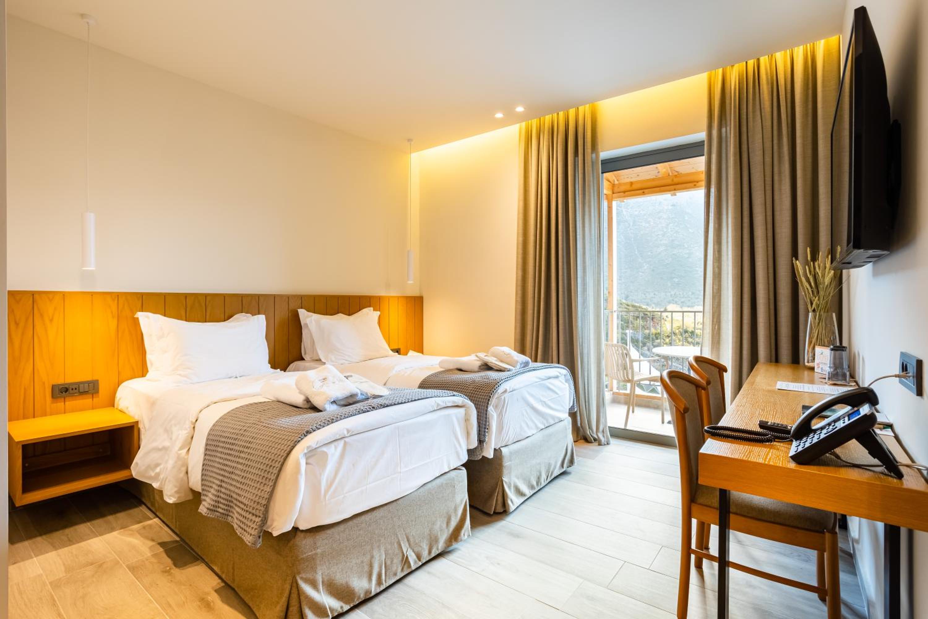 Twin Room with Balcony