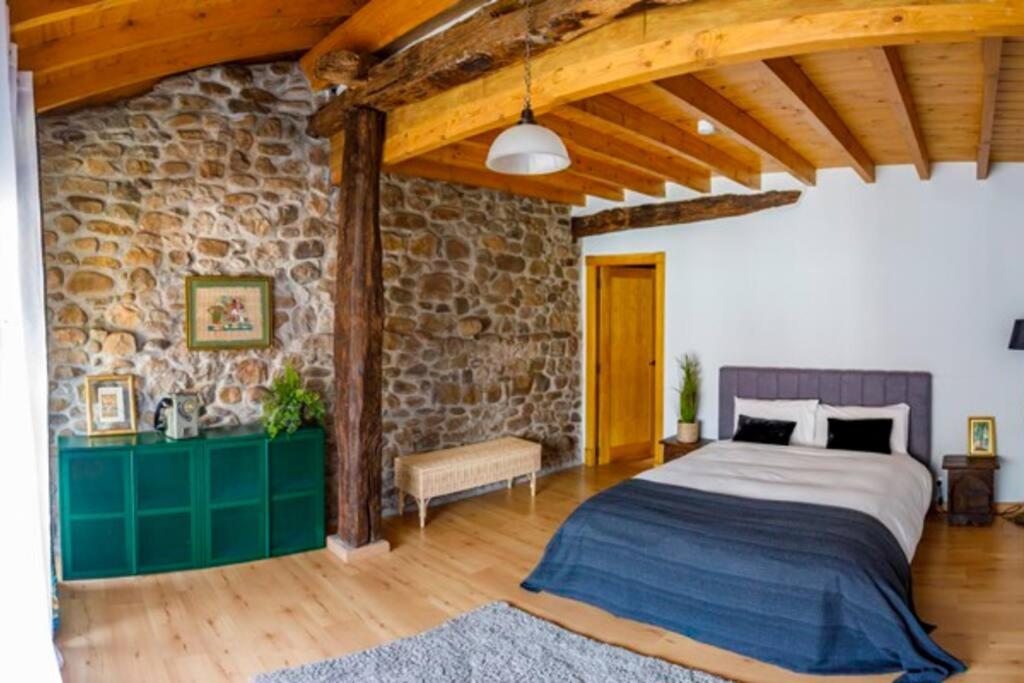 Casa de tres habitaciones