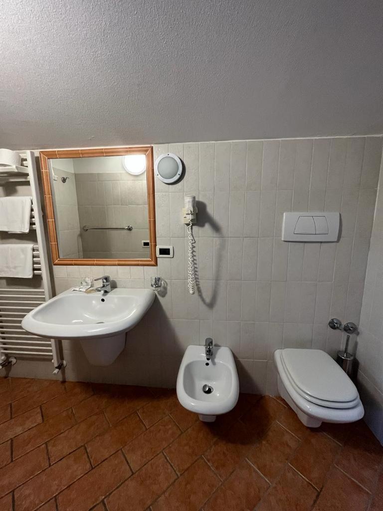Economy Double Room photo 2