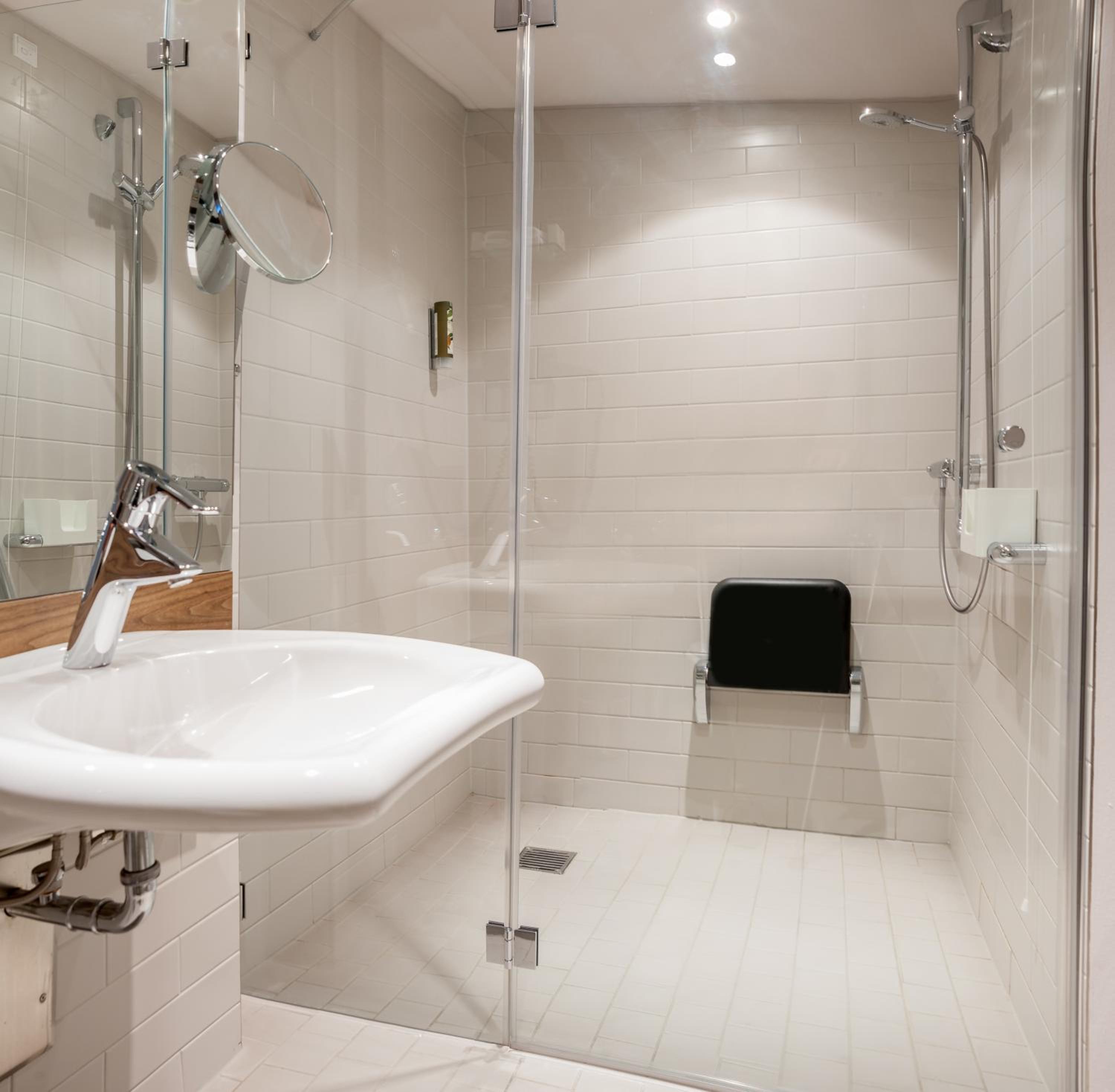 Double Room - Disability Access - Photo 3