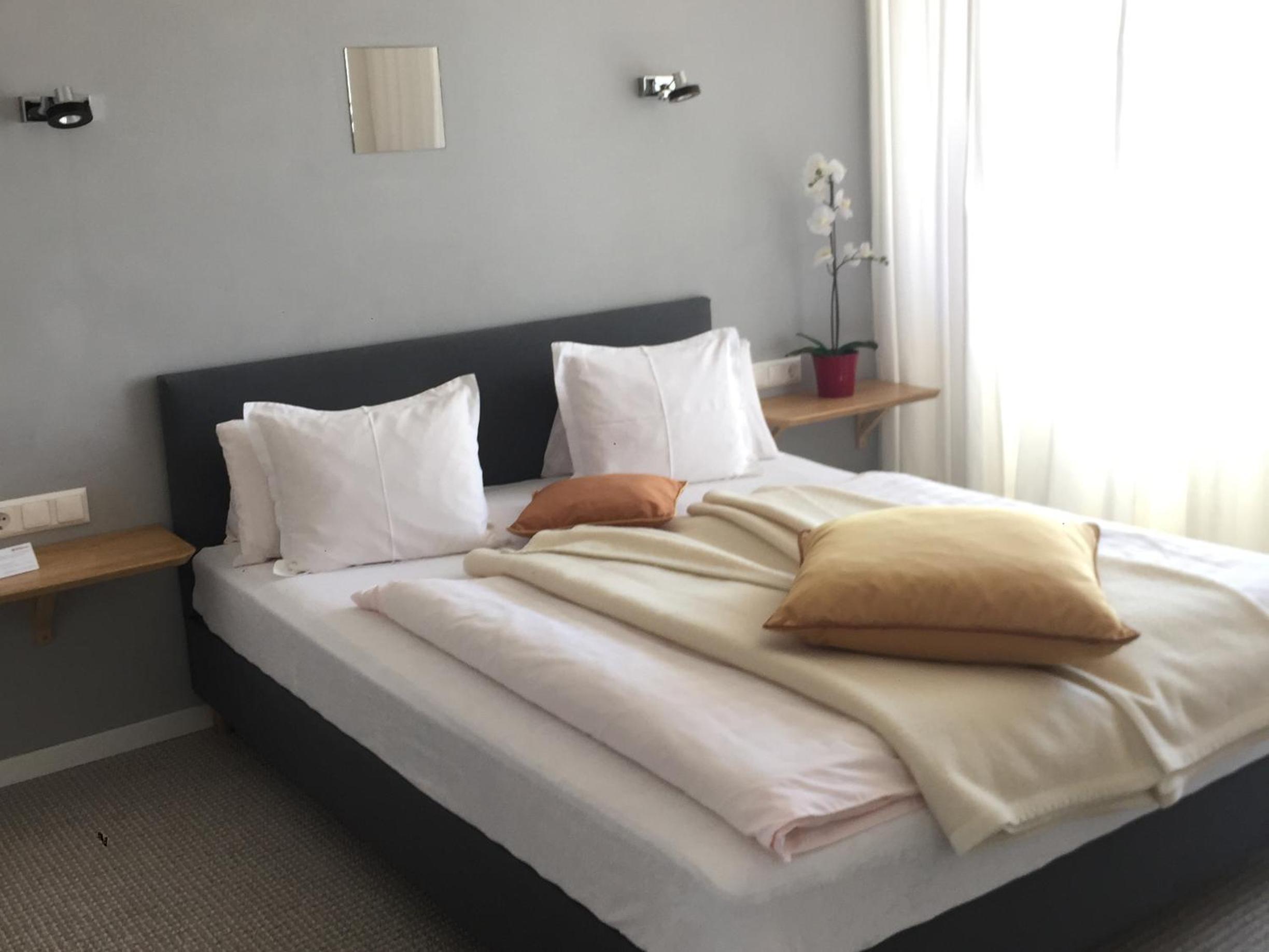 Economy Double Room photo 3