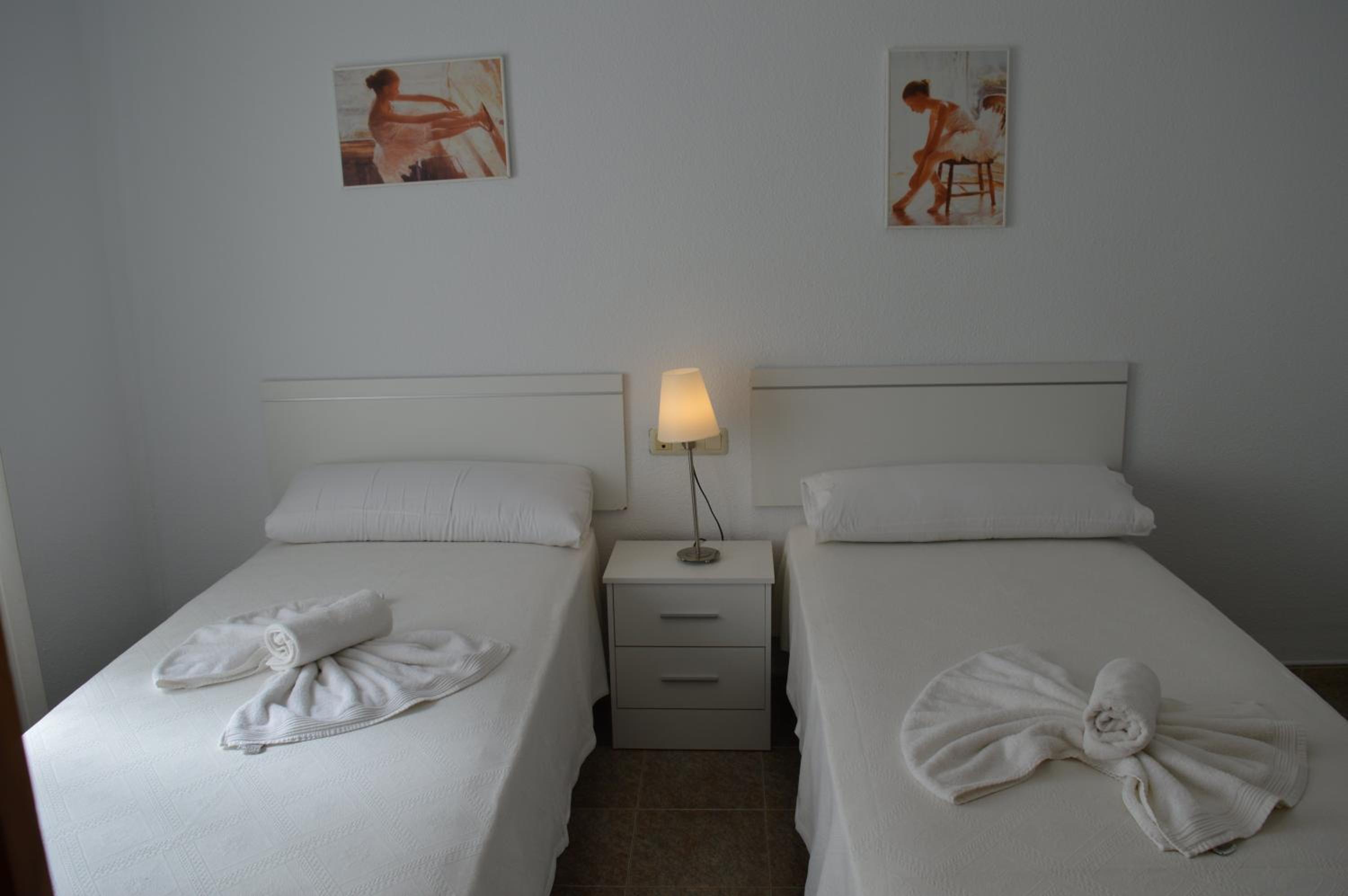 Standard Twin Room photo 2