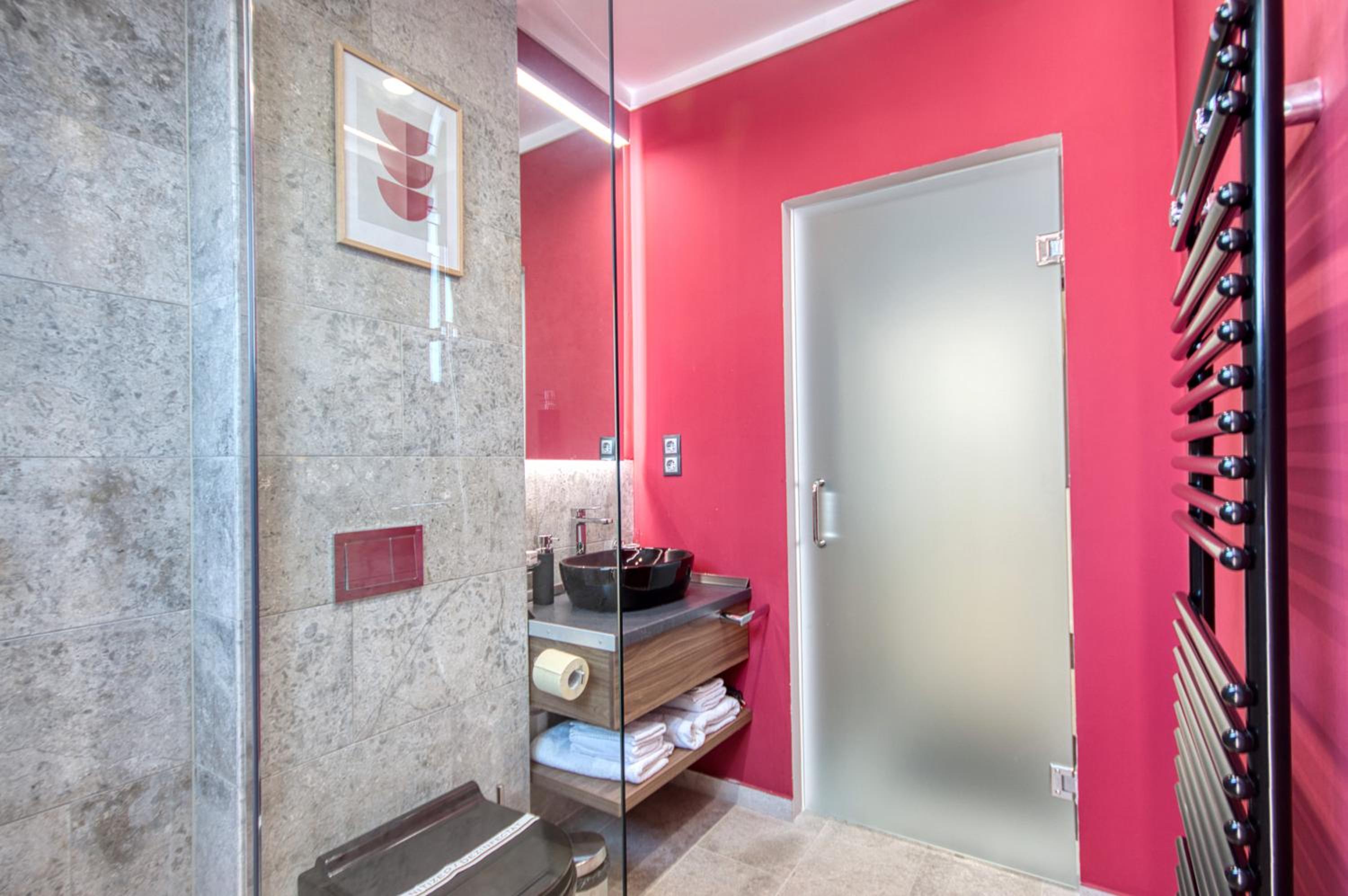 Deluxe Apartment - Photo 8