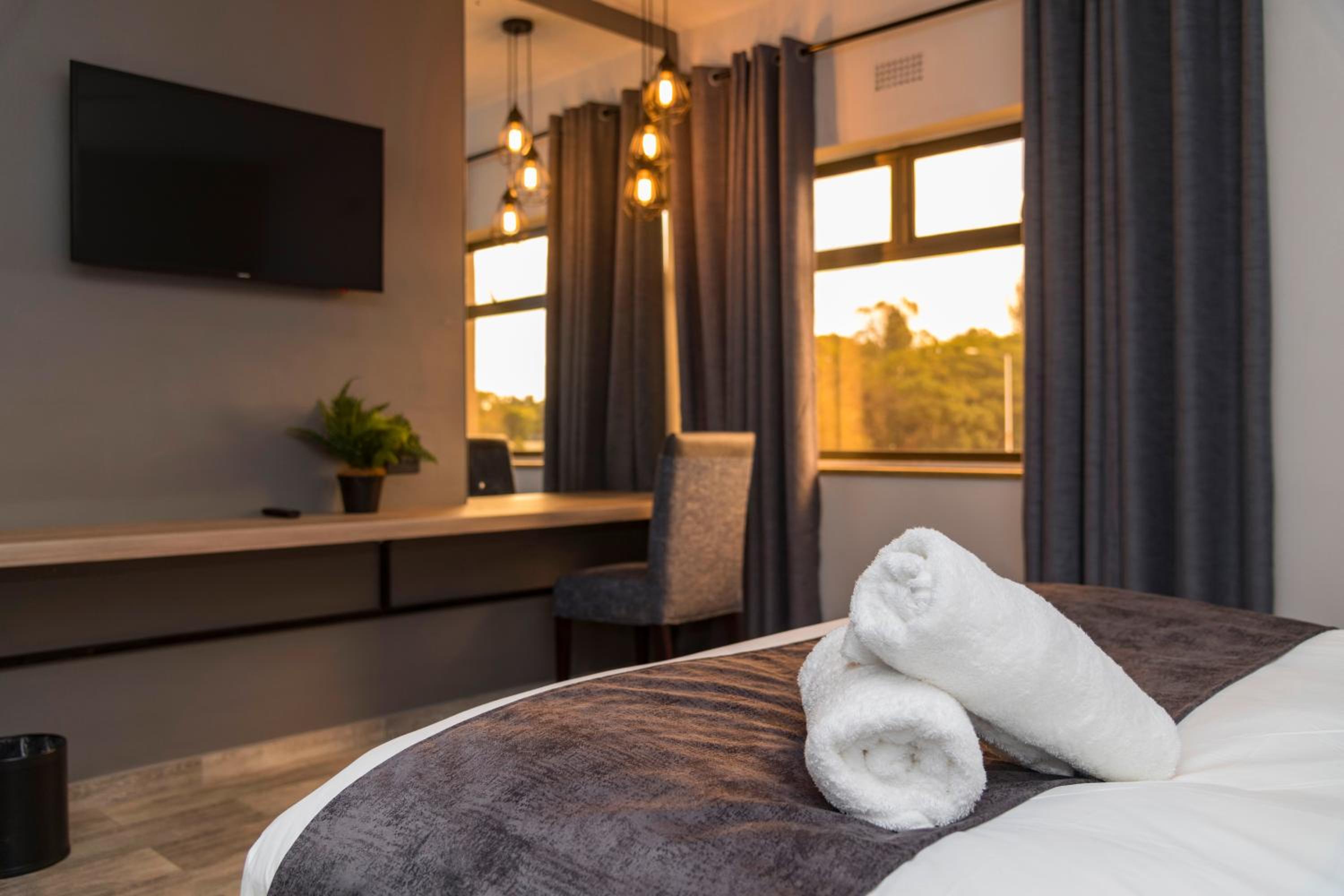 Superior Double Room - Photo 2