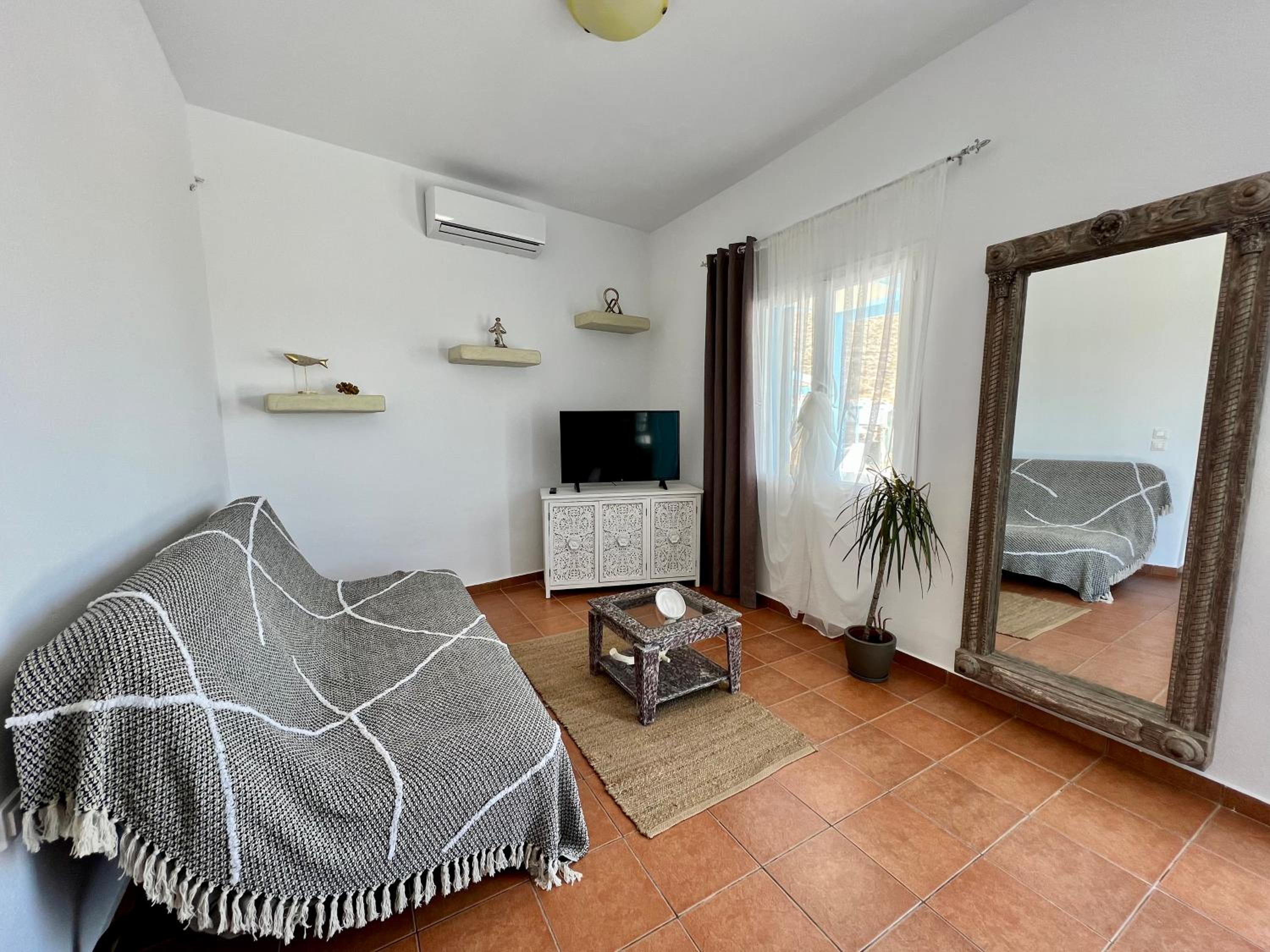 Apartment with Mountain View photo 1