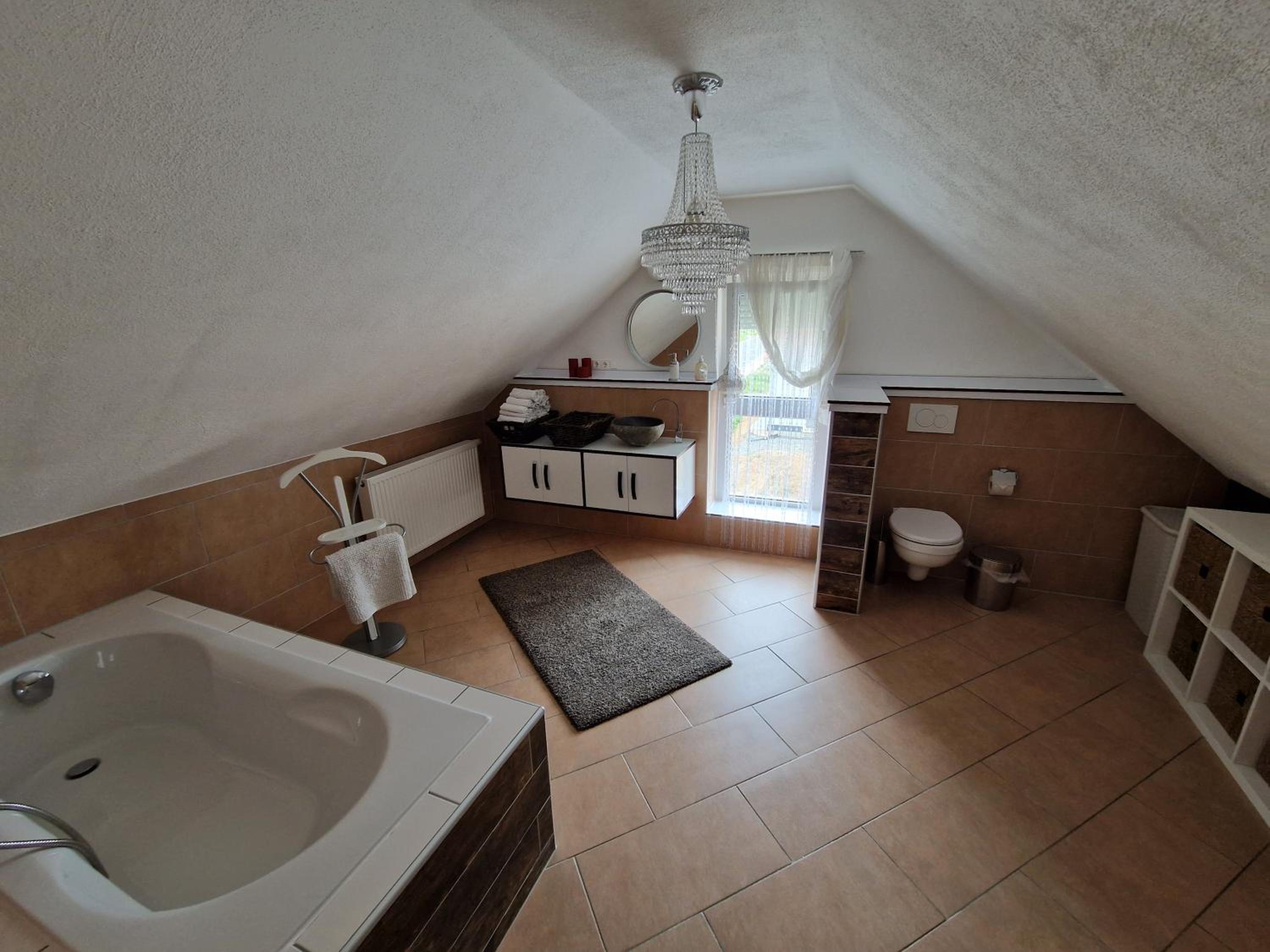 One-Bedroom Apartment - Photo 14