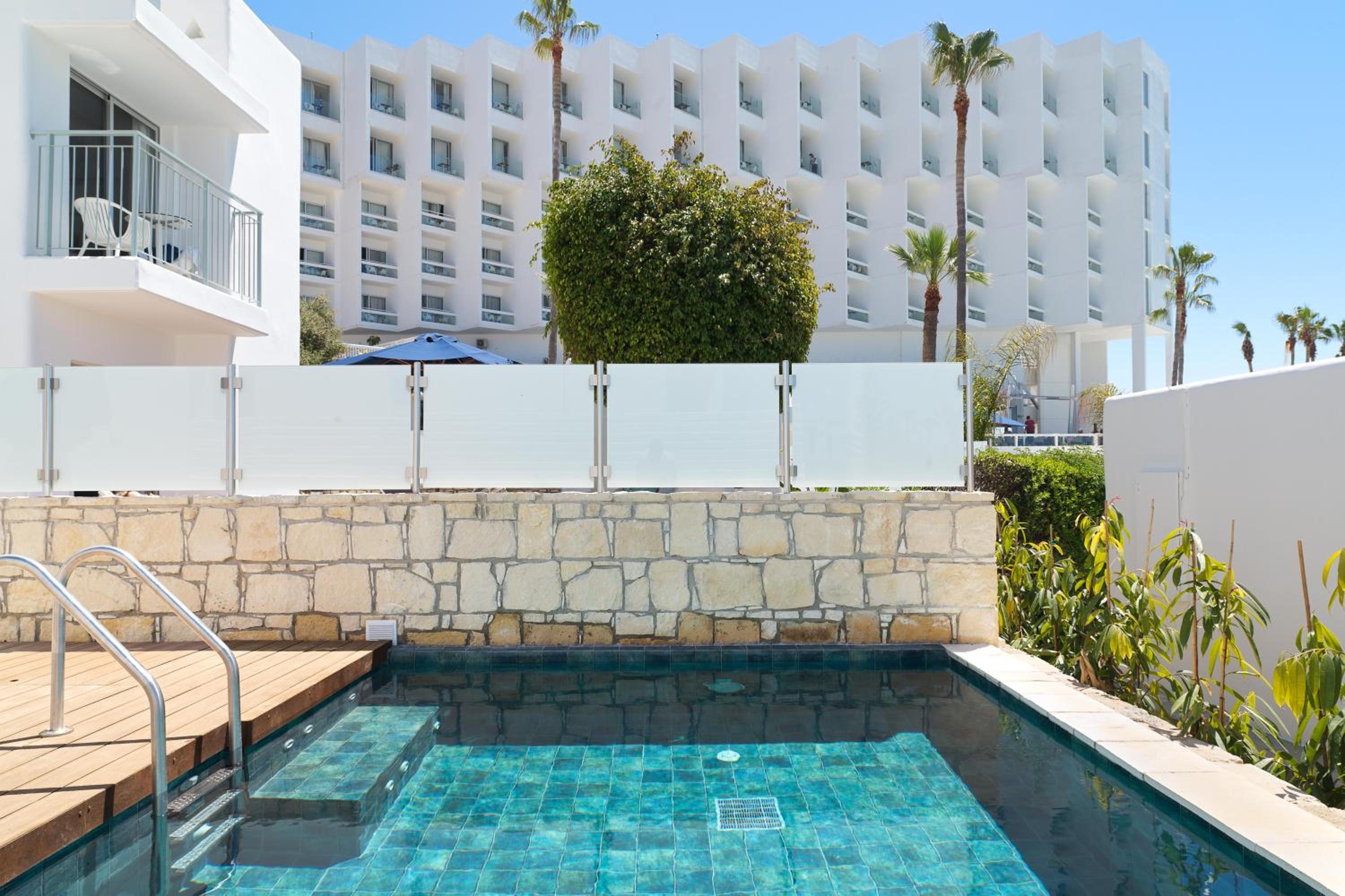 Infinity Junior Suite with Private Pool