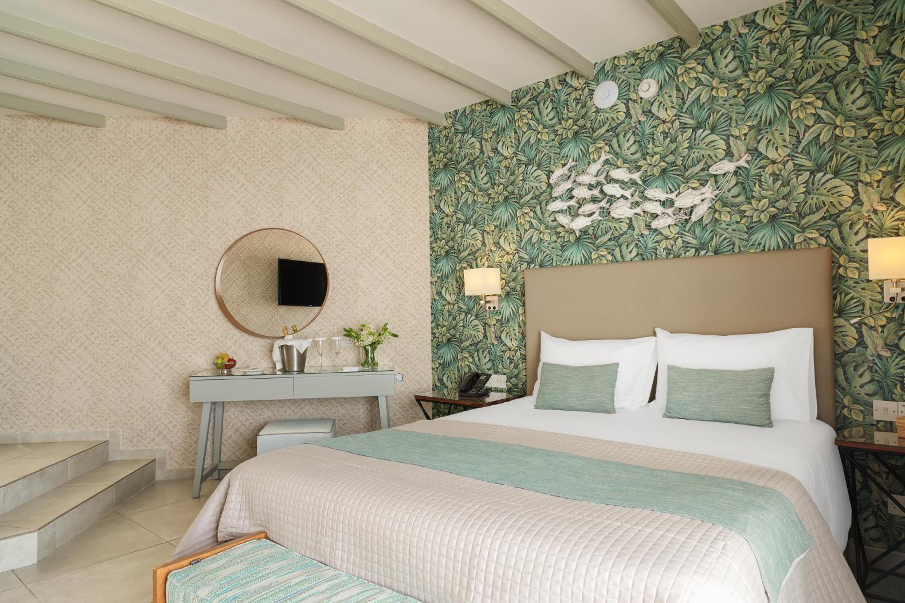 Infinity Junior Suite with Private Pool