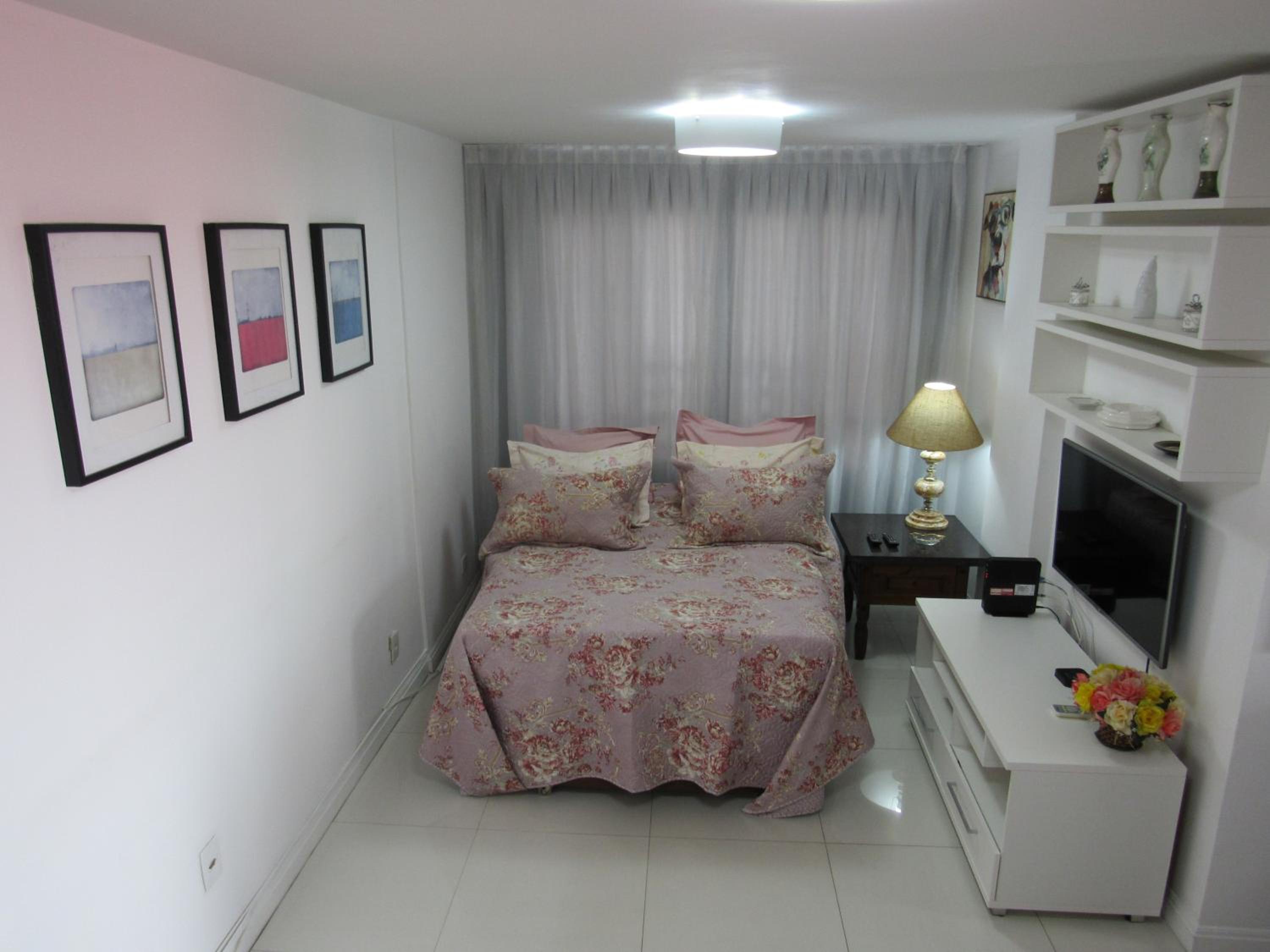 Two-Bedroom Apartment - Photo 4