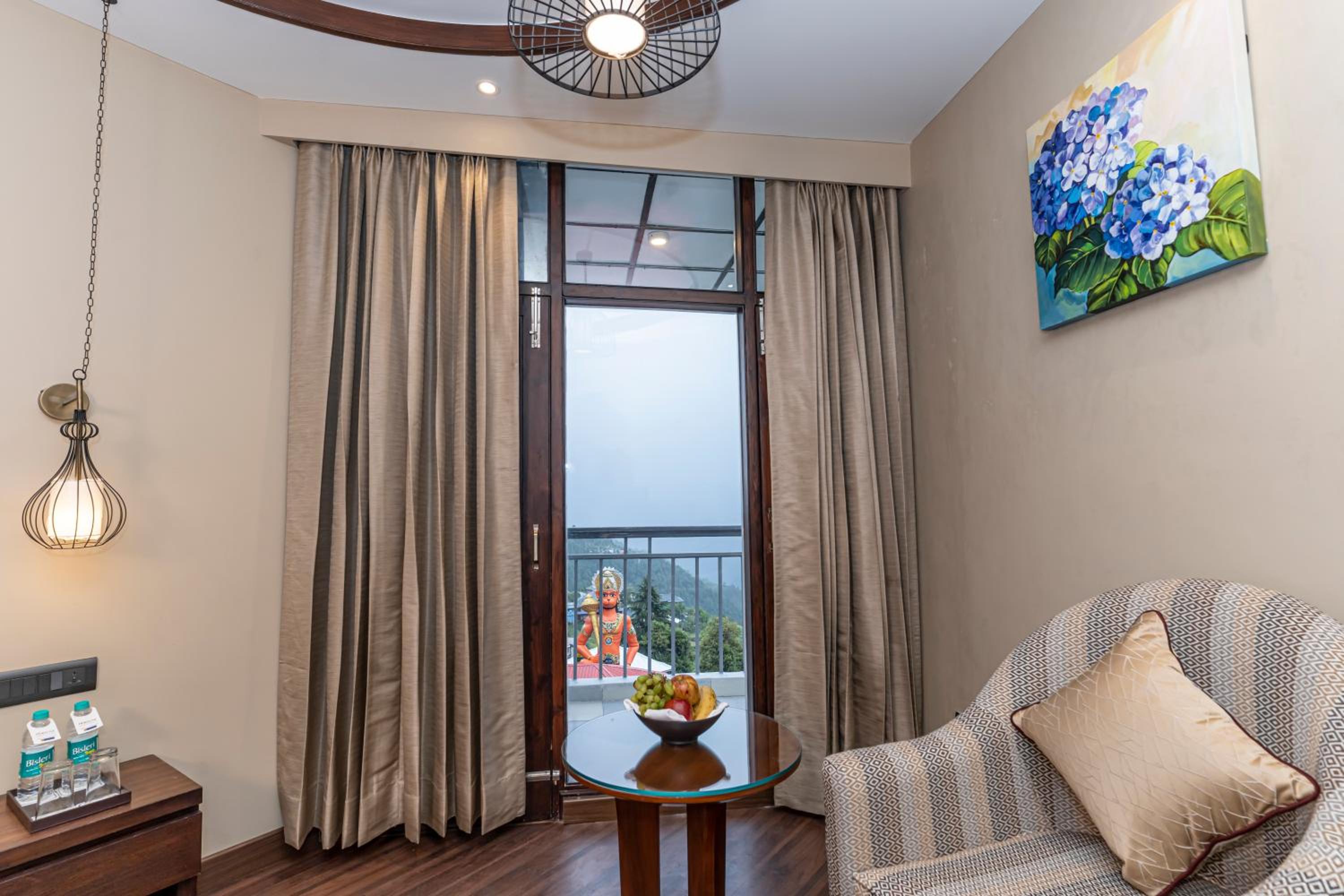 Premium Valley Room