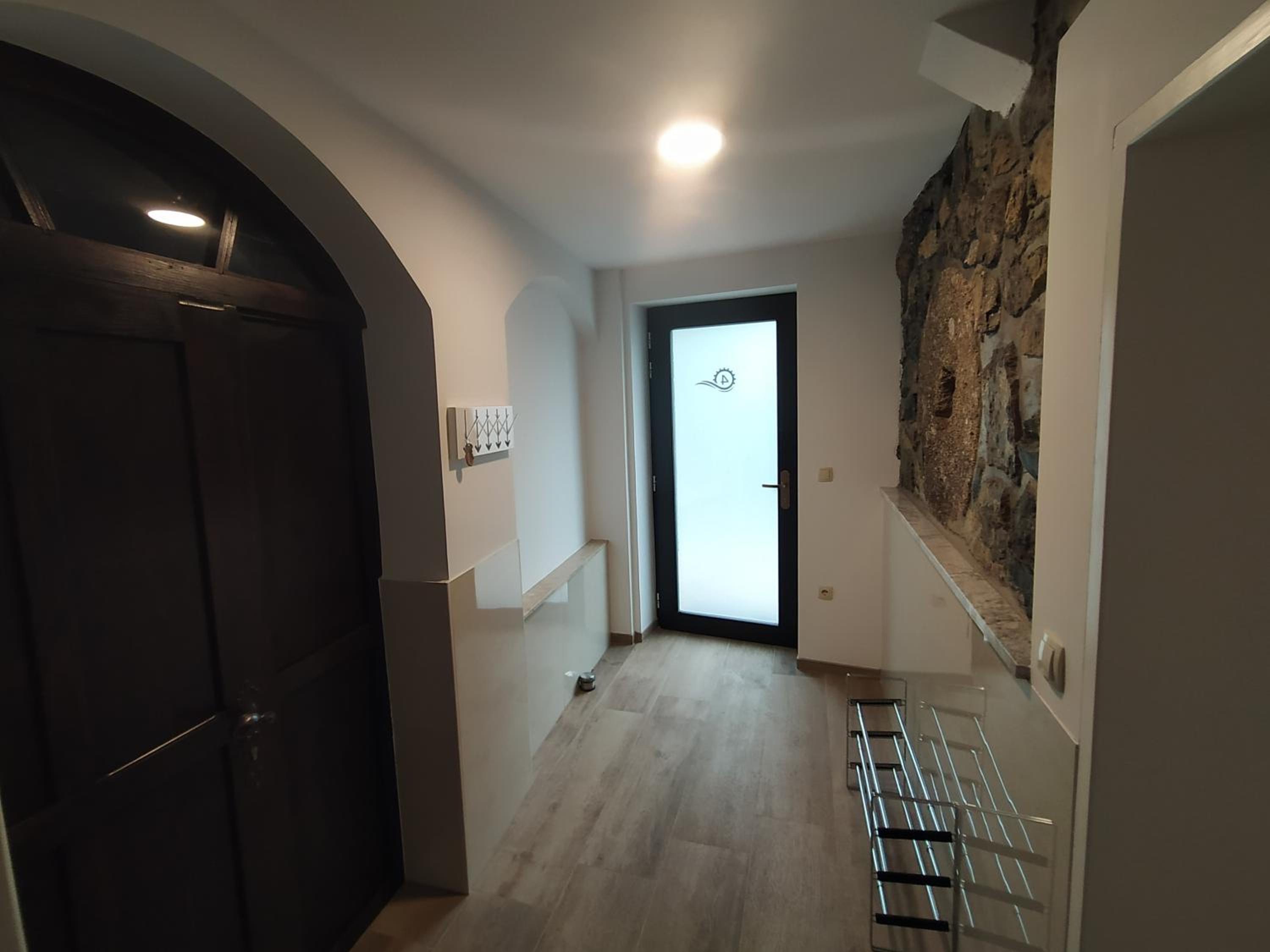 Apartment photo 3