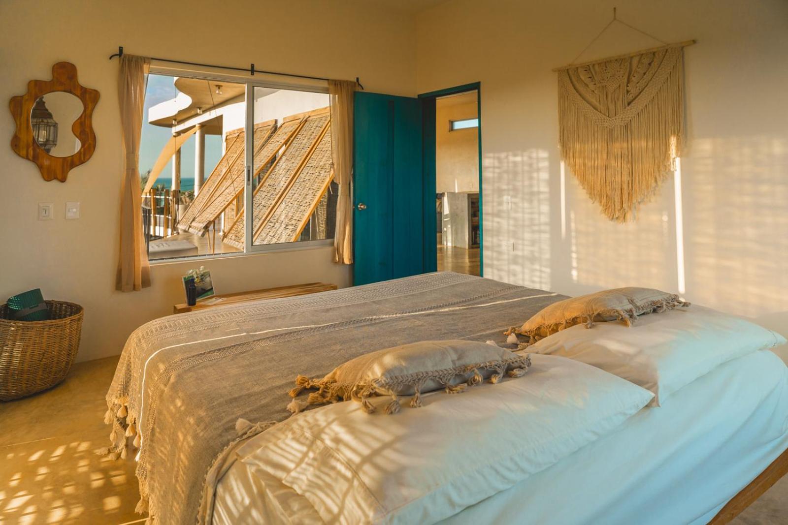 Apartment with Sea View - Photo 25