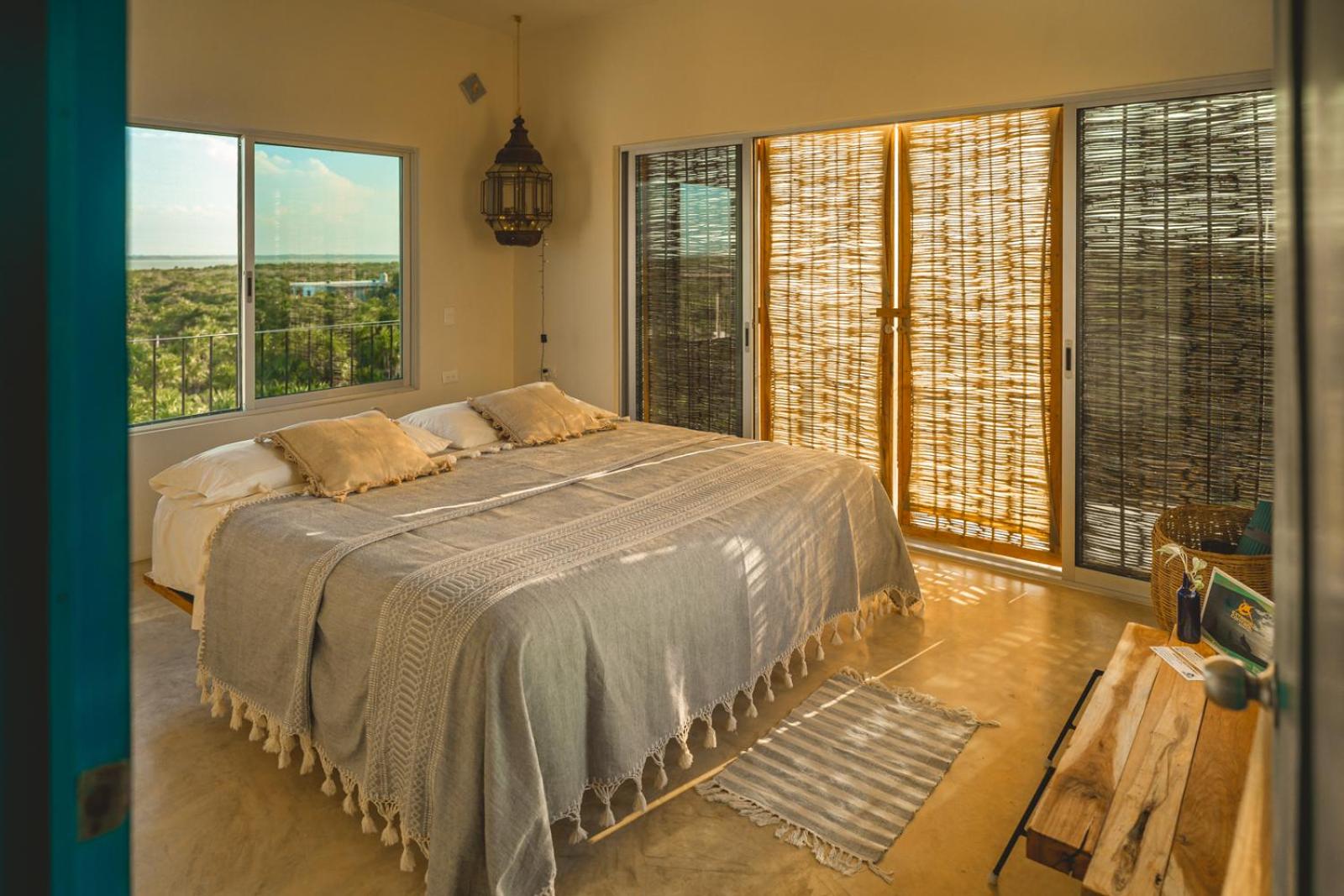 Apartment with Sea View - Photo 33