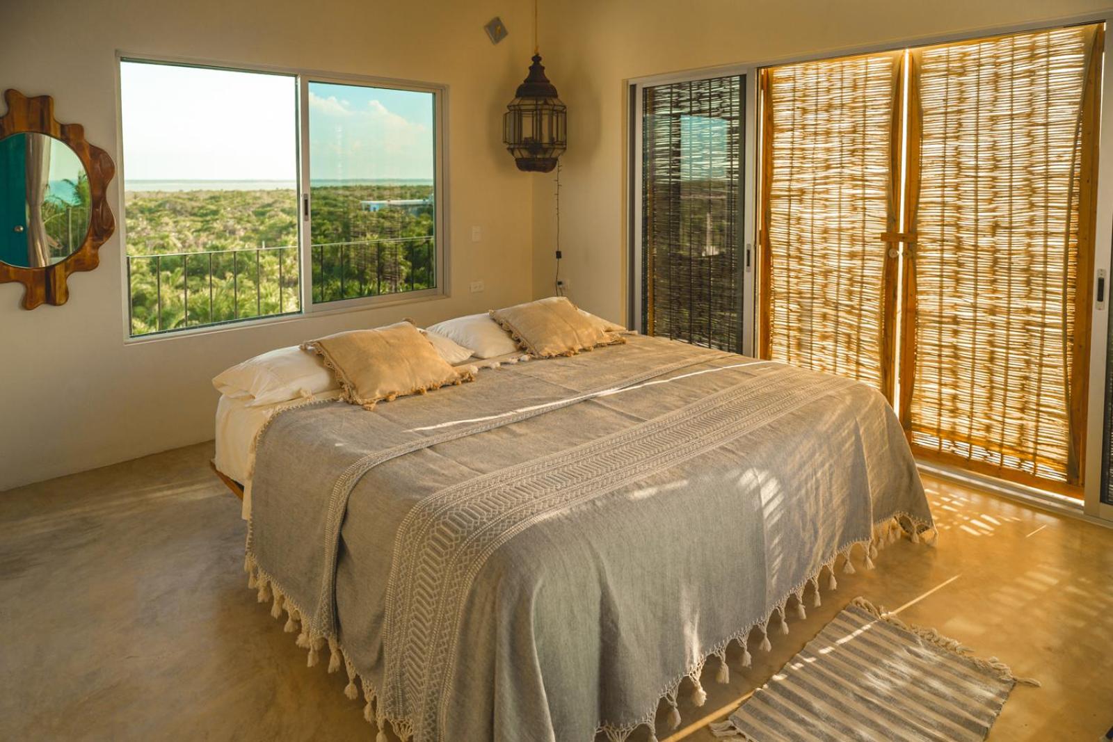 Apartment with Sea View - Photo 11