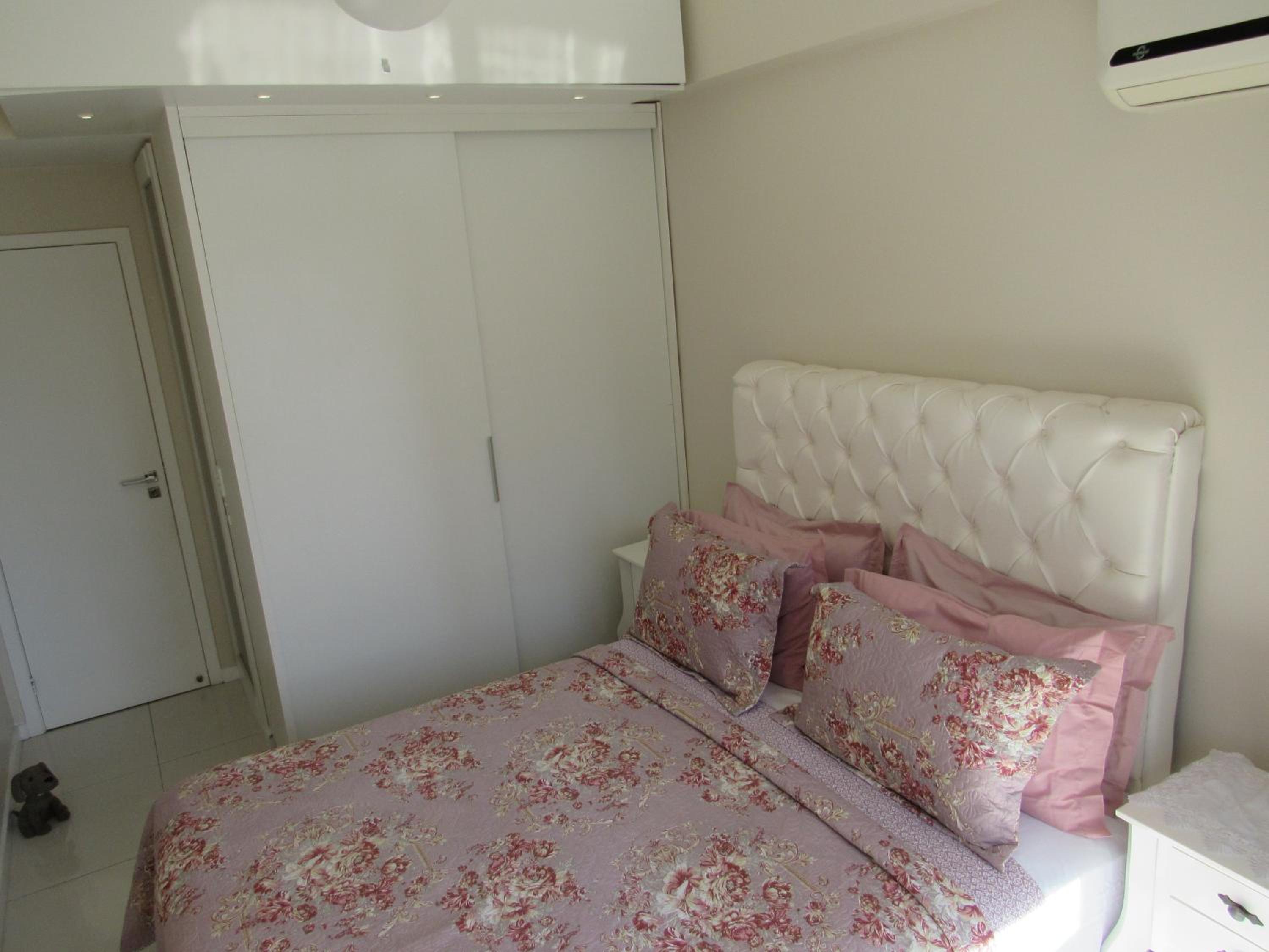 Two-Bedroom Apartment - Photo 23