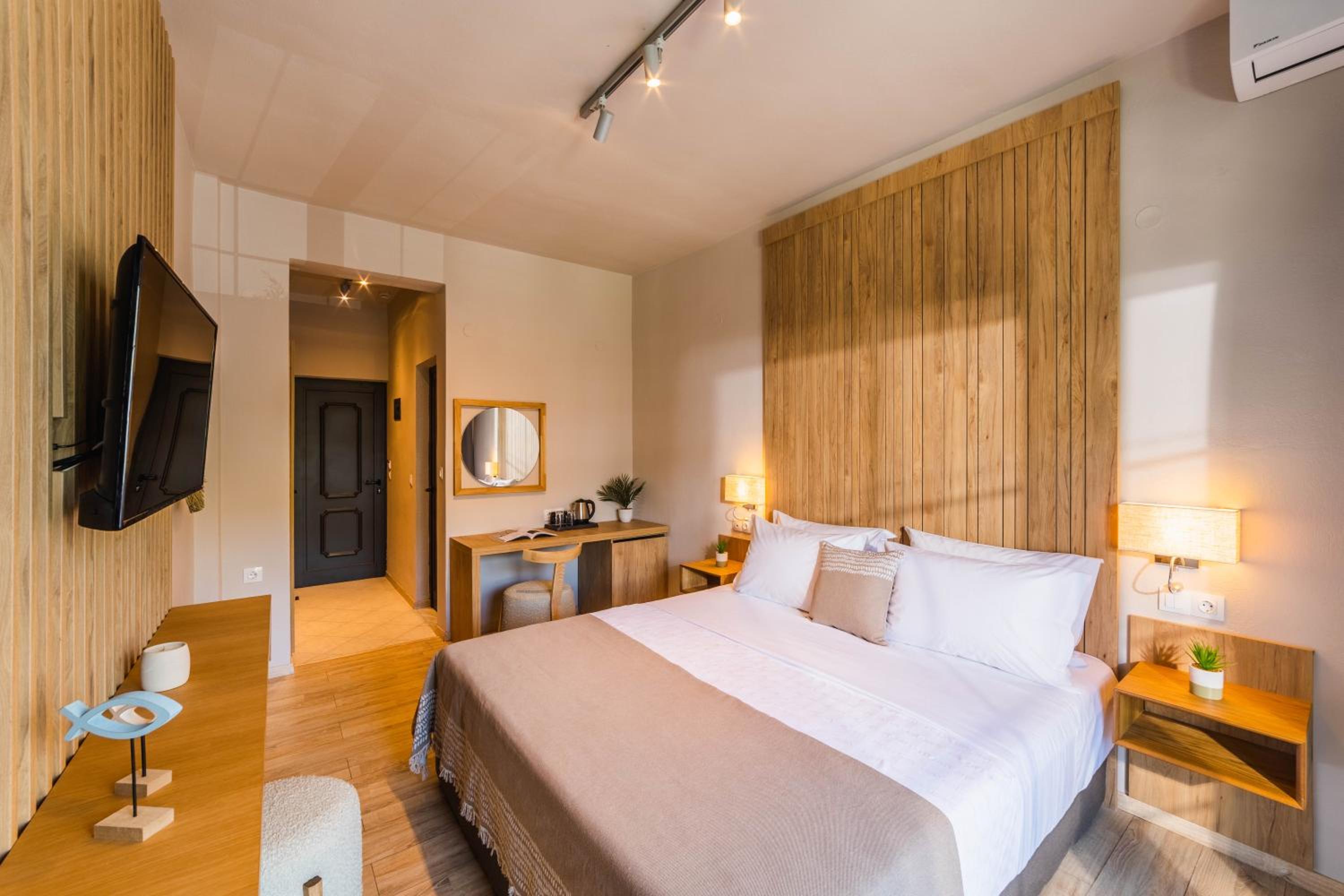 Standard Double or Twin Room with Inland View