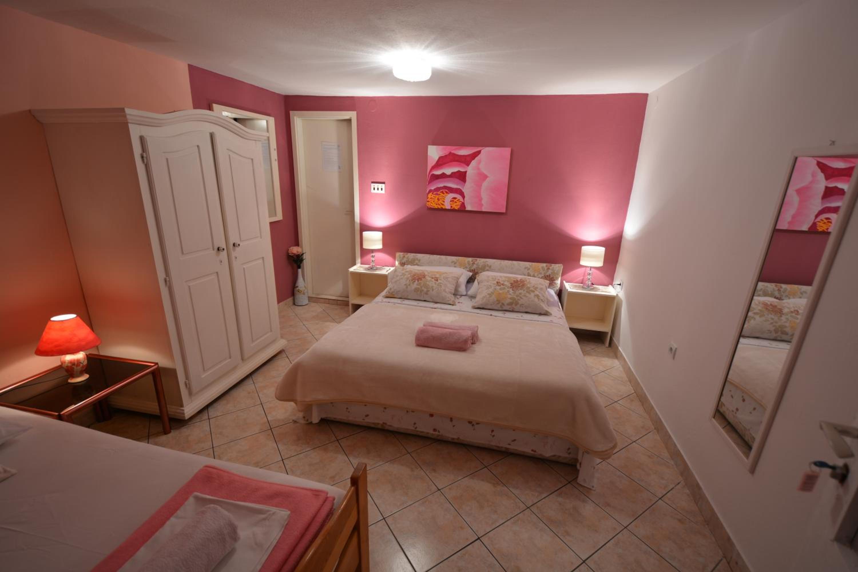 Family Suite photo 2