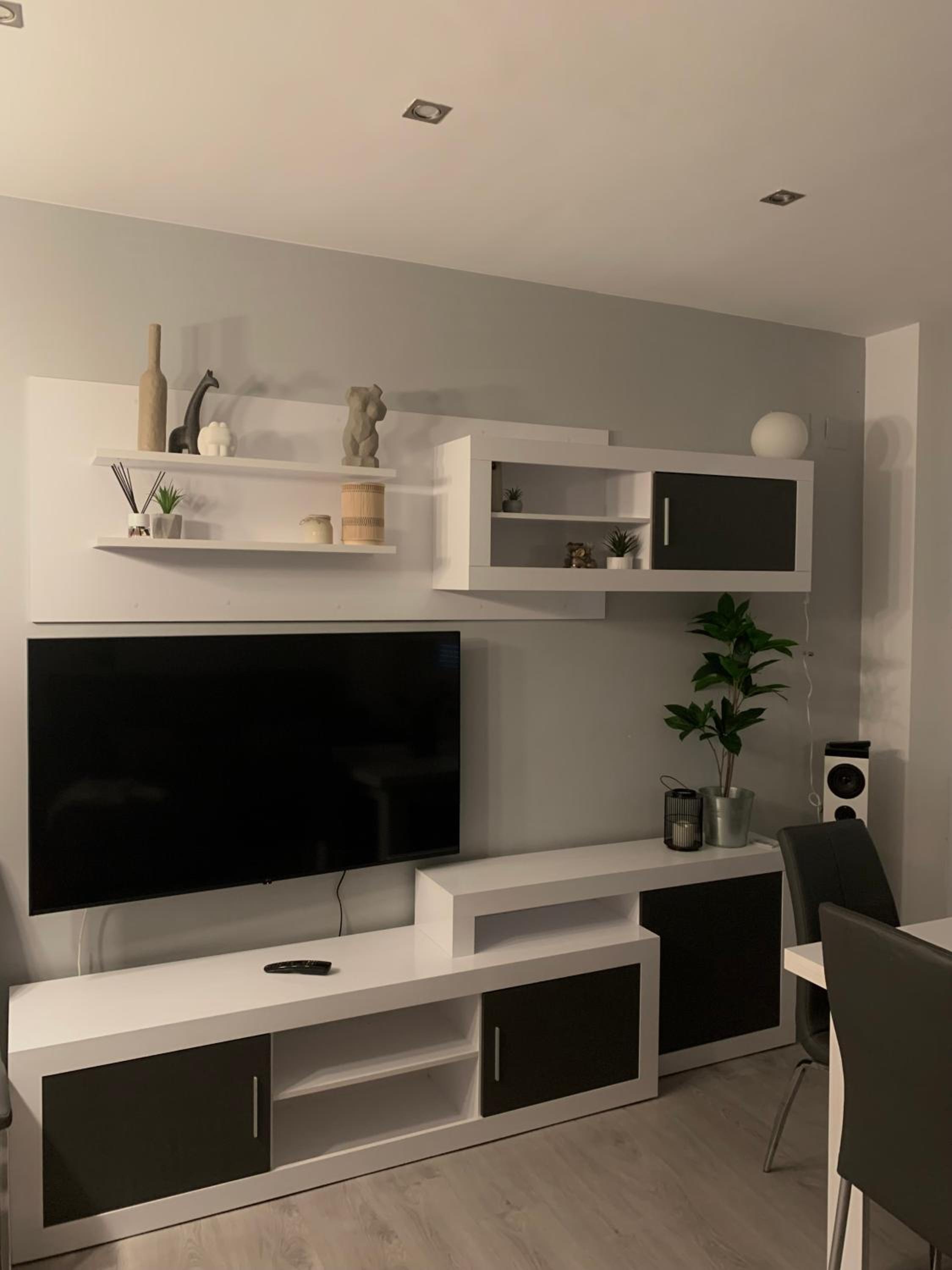 Two-Bedroom Apartment photo 2