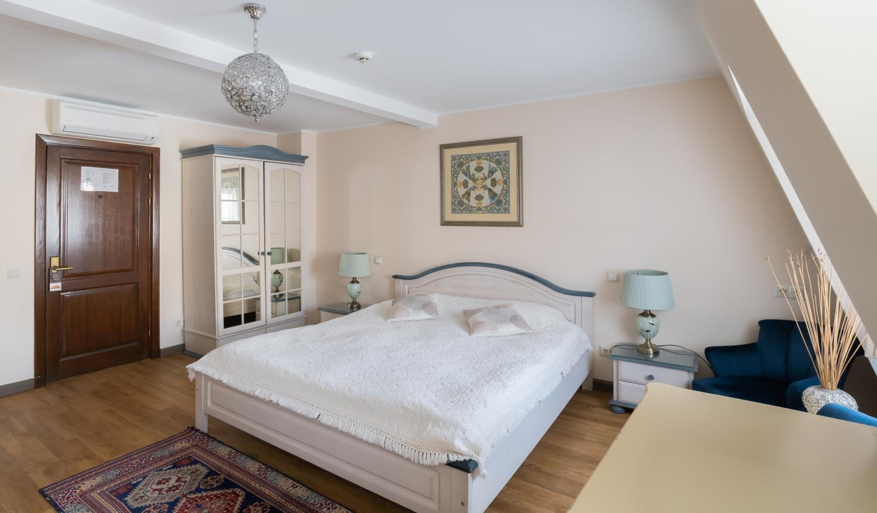Superior Double Room - Photo 8