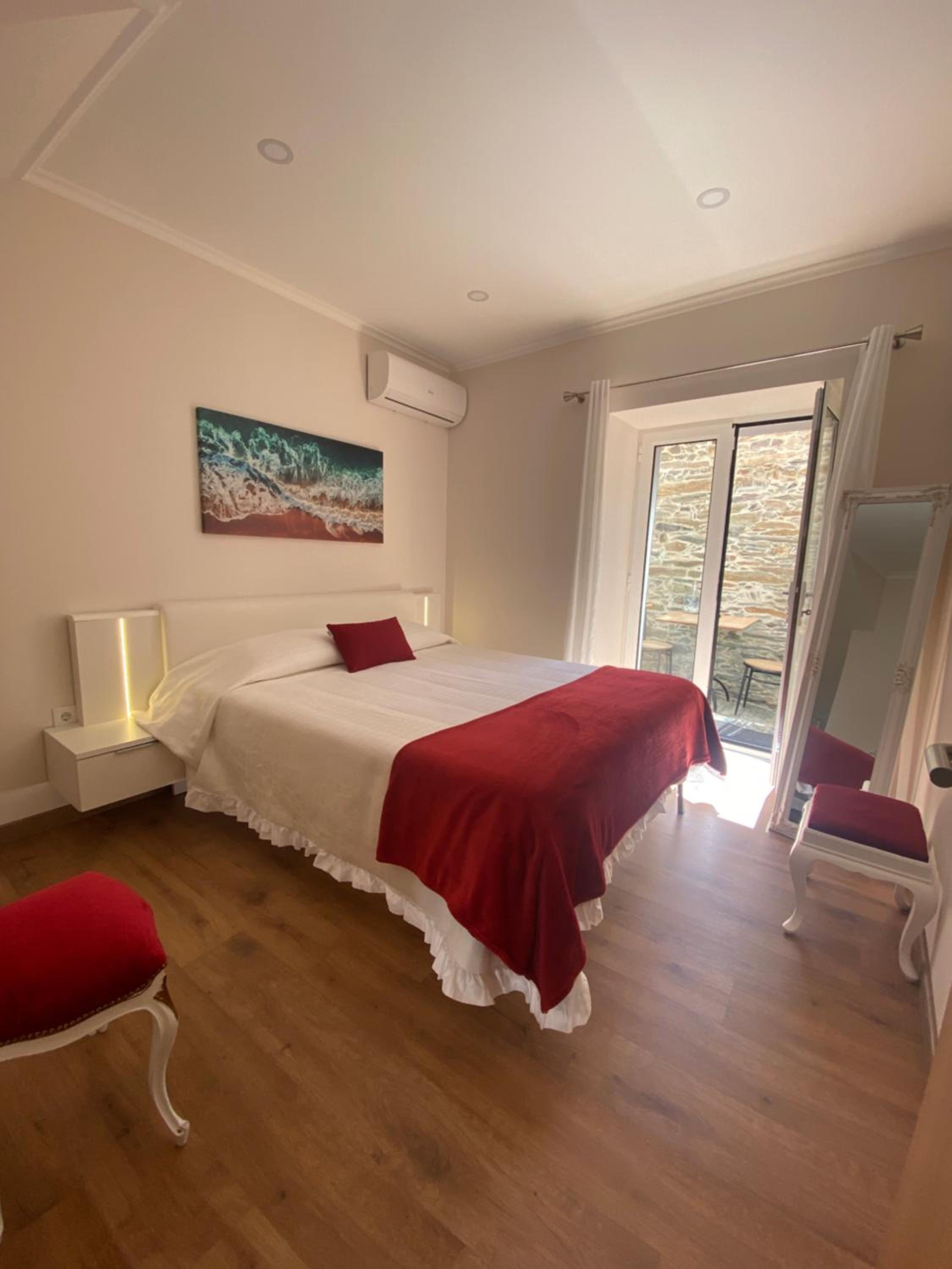 One-Bedroom Apartment with Terrace 0 floor photo 1