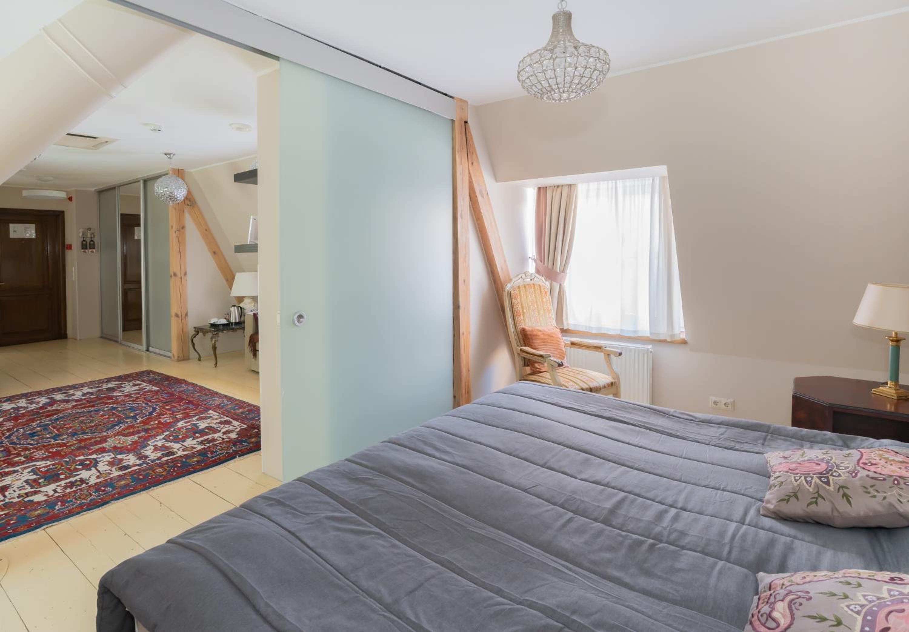 Family Executive Suite photo 3