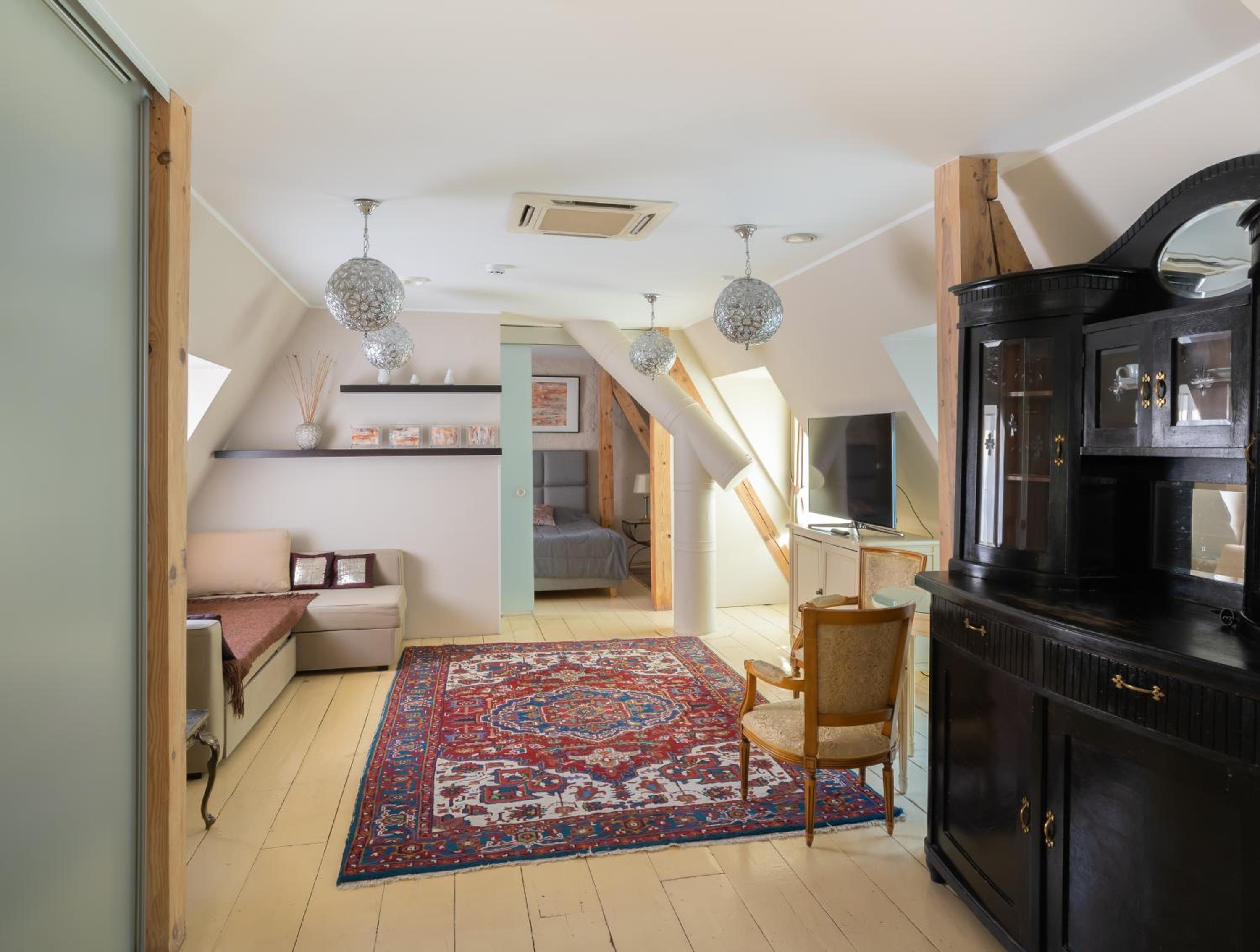 Family Executive Suite photo 1