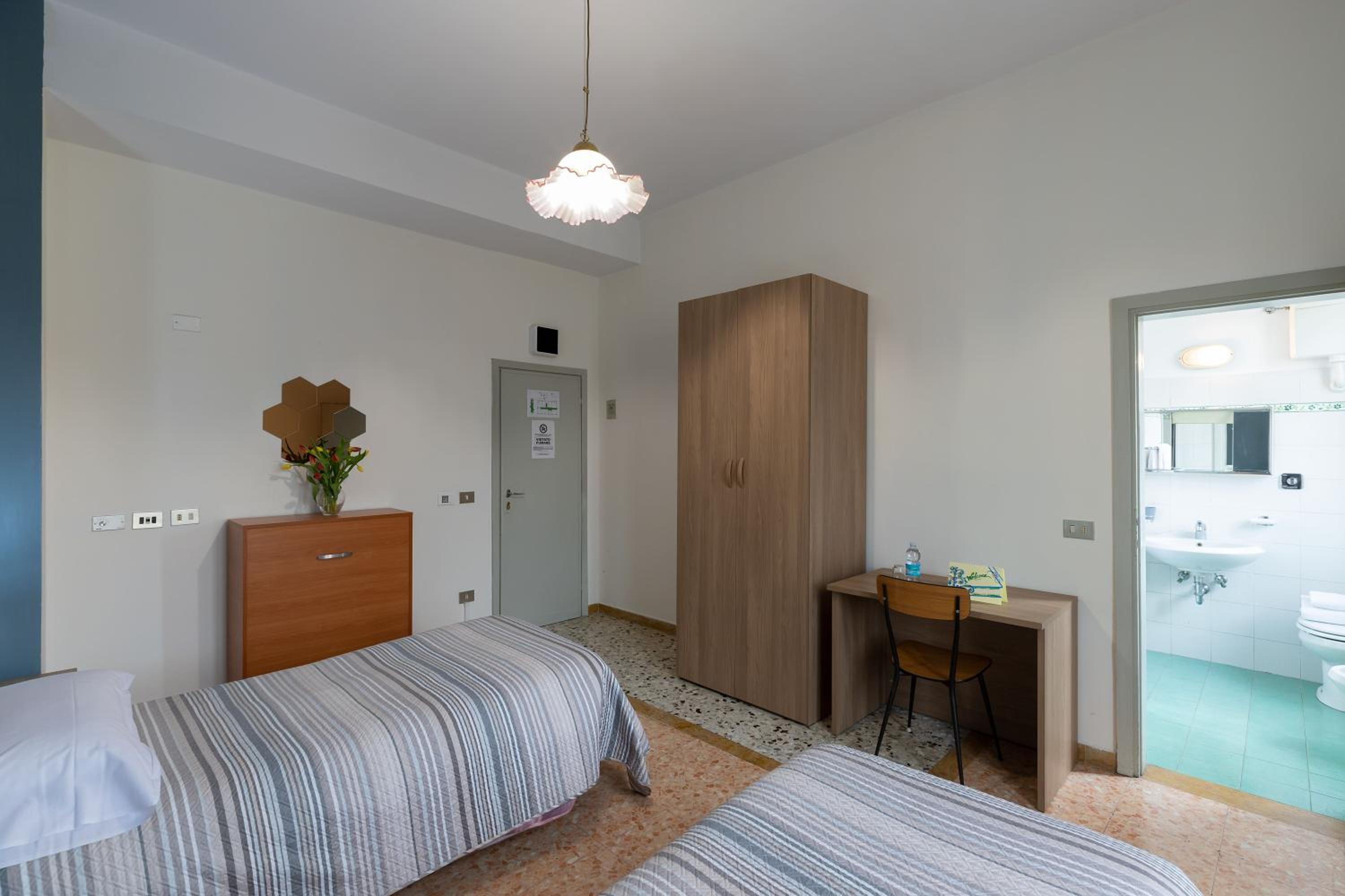 Double or Twin Room with Balcony photo 3