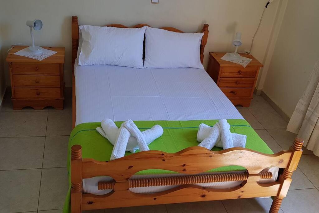 Three-Bedroom House photo 1