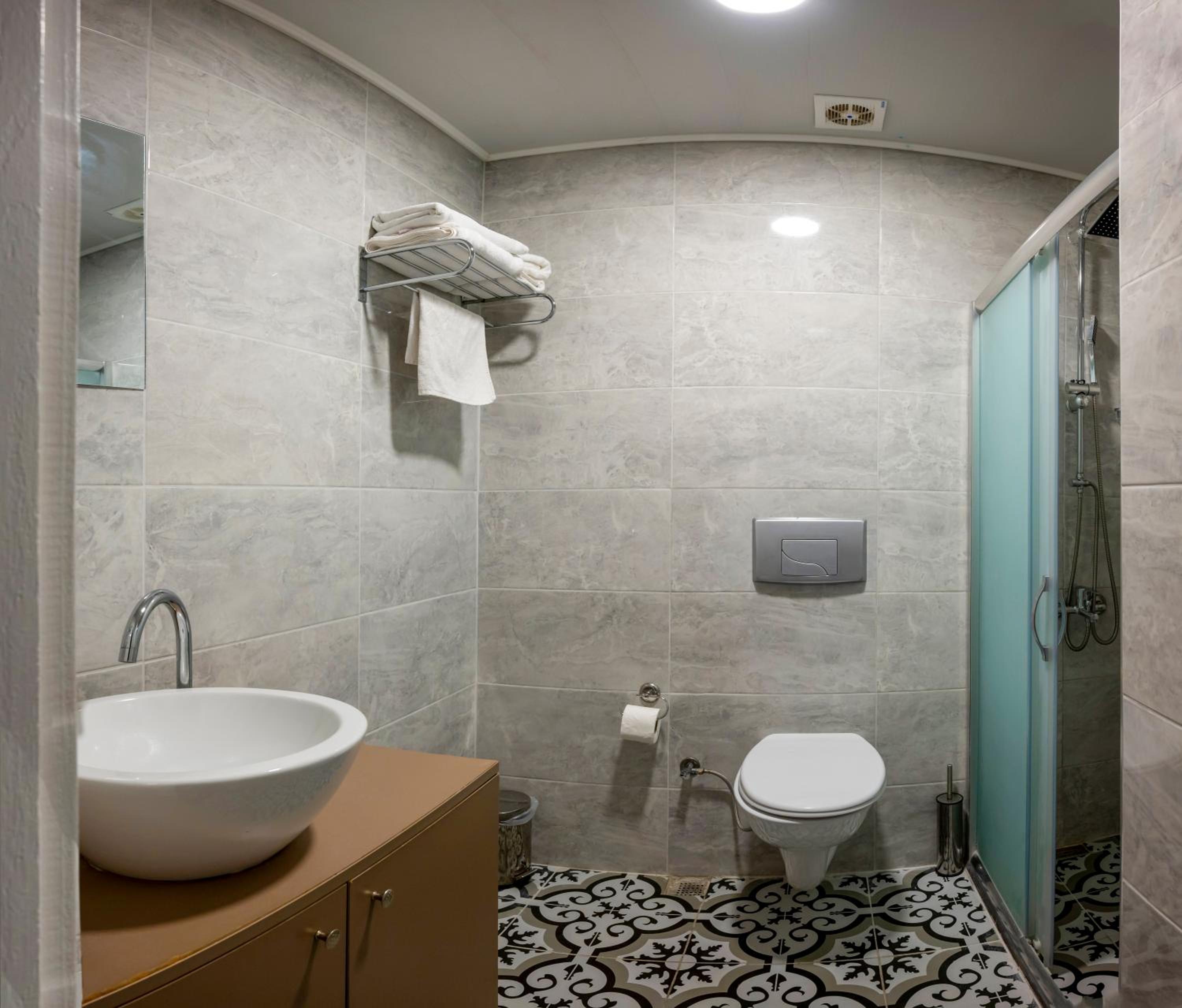 Standard Triple Room photo 3