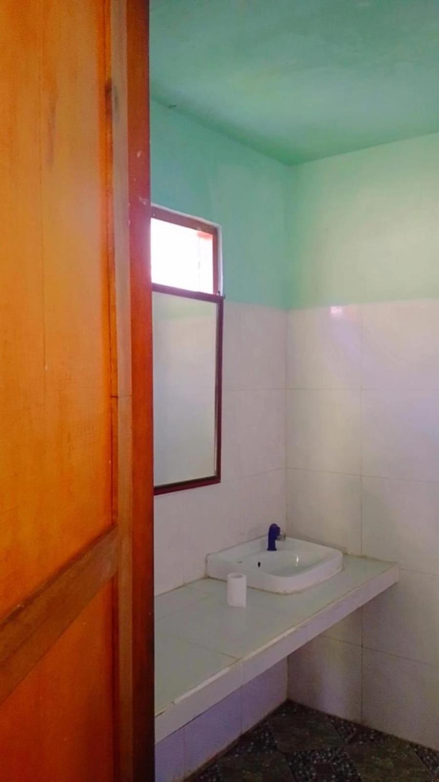 One-Bedroom Bungalow with Double Bed - Photo 6