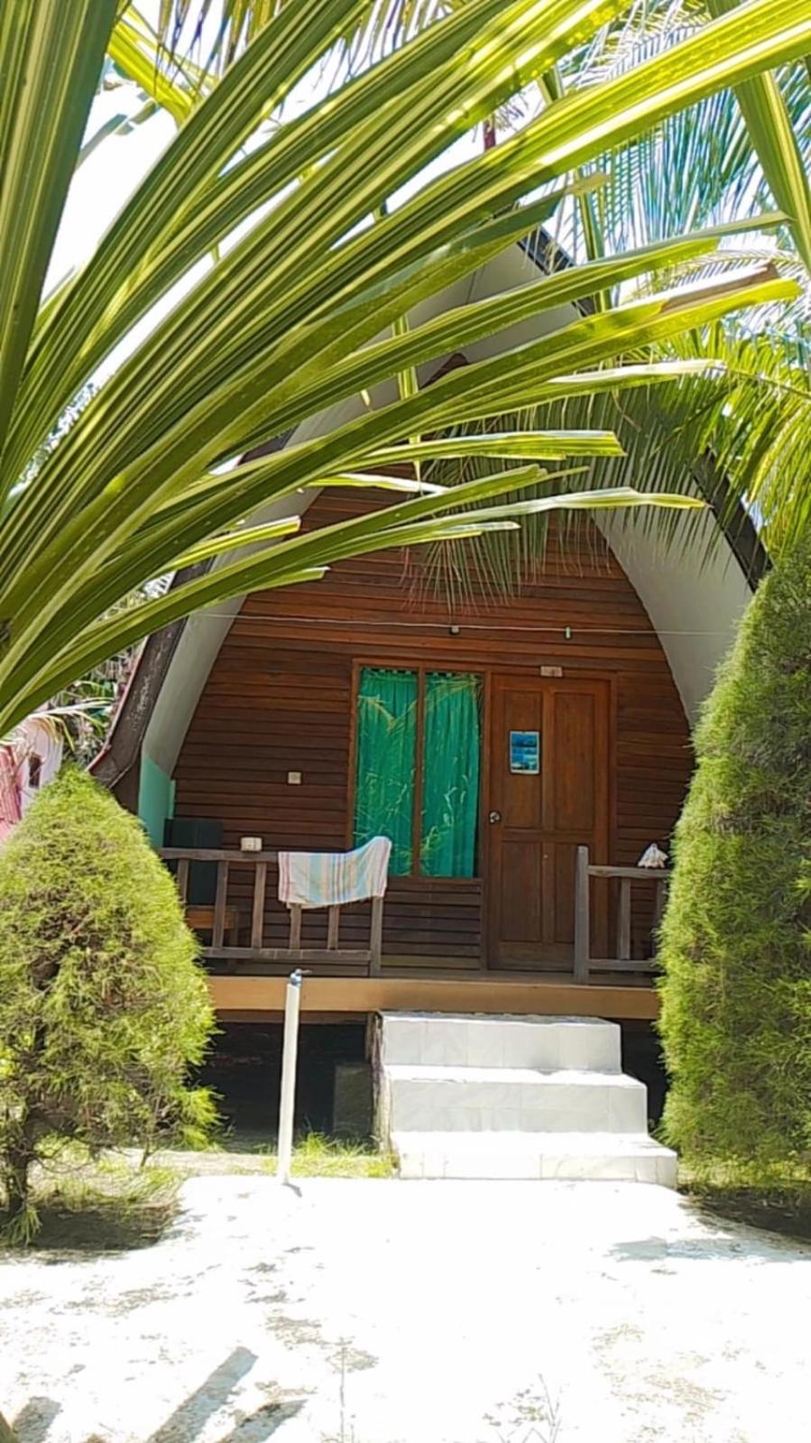 One-Bedroom Bungalow with Double Bed - Photo 2