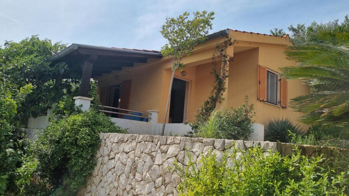 Bungalow photo 1
