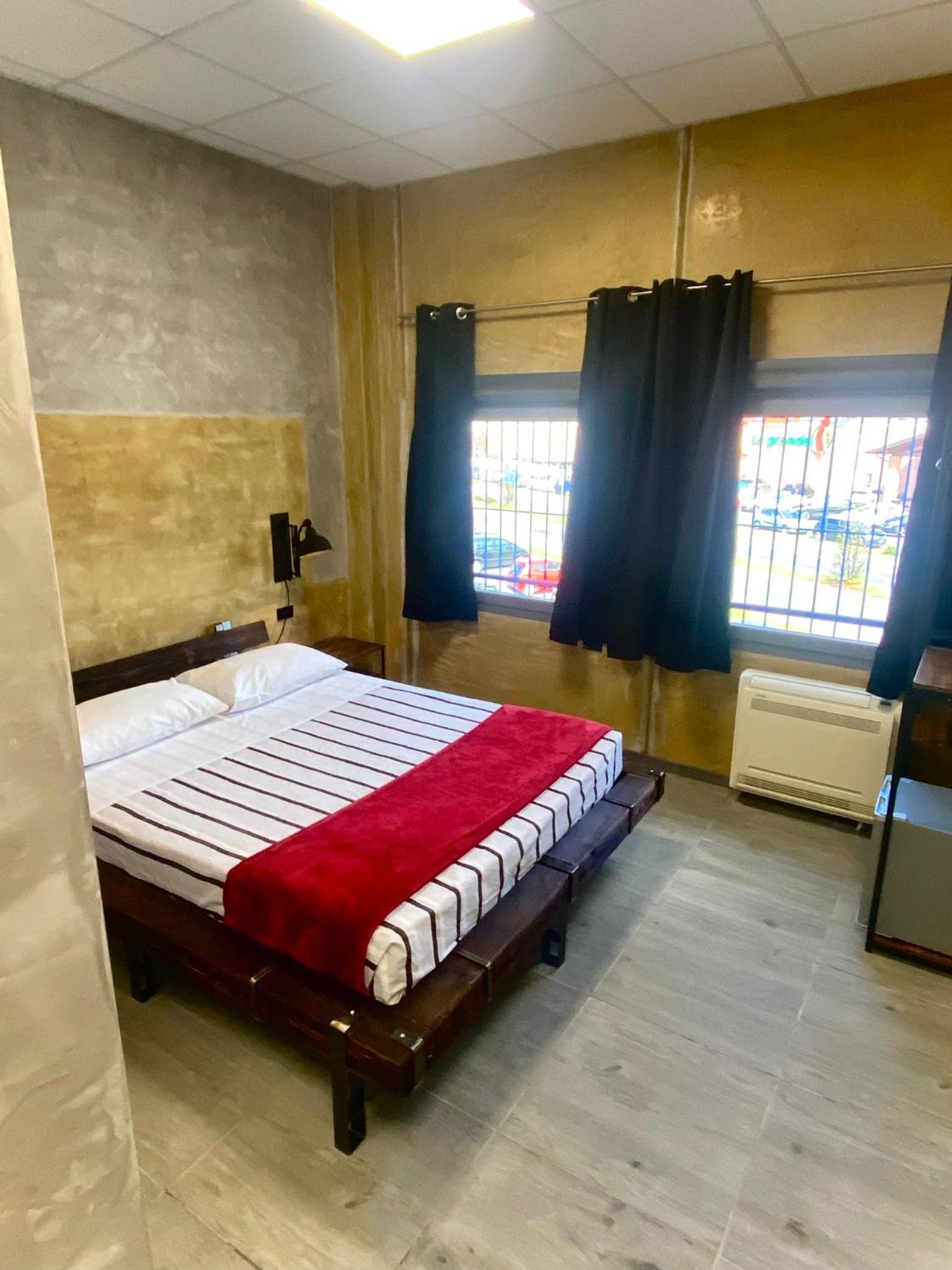 Deluxe Room (2 Adults + 1 Child) photo 3