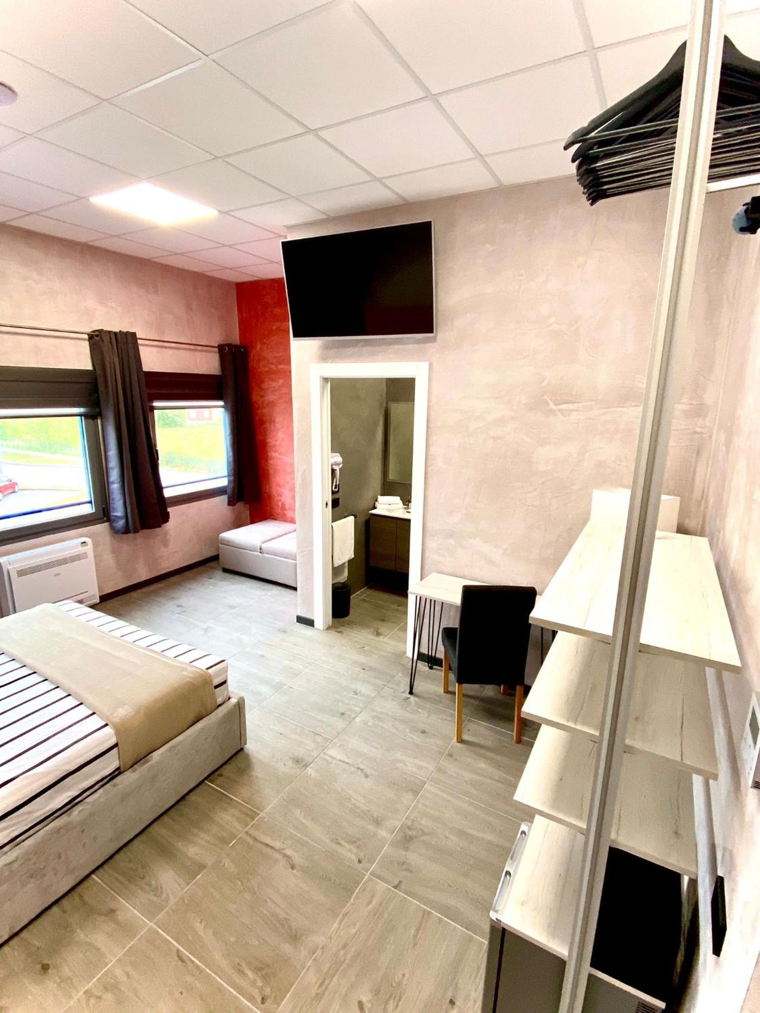 Deluxe Quadruple Room photo 2