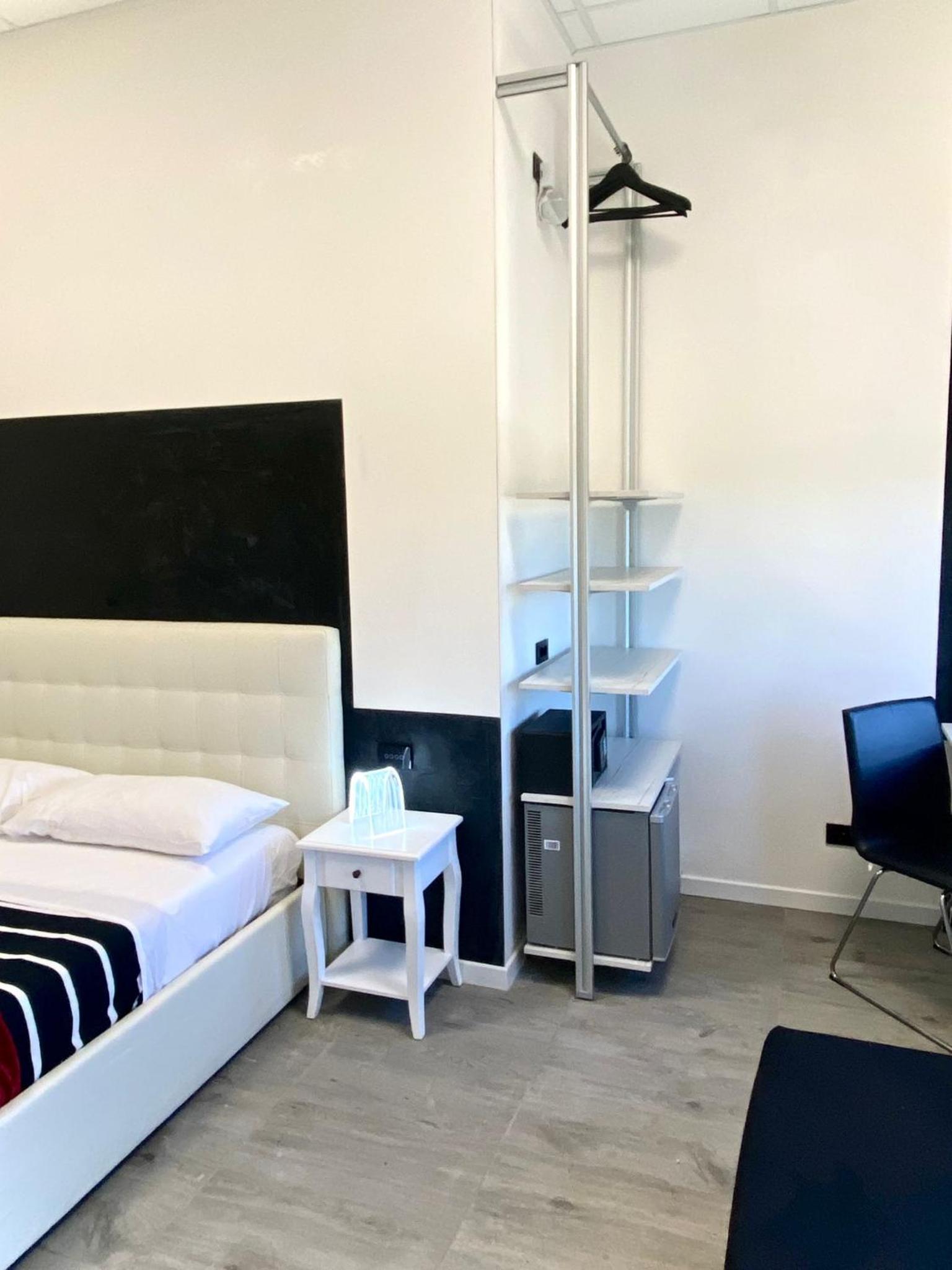 Superior King Room photo 2