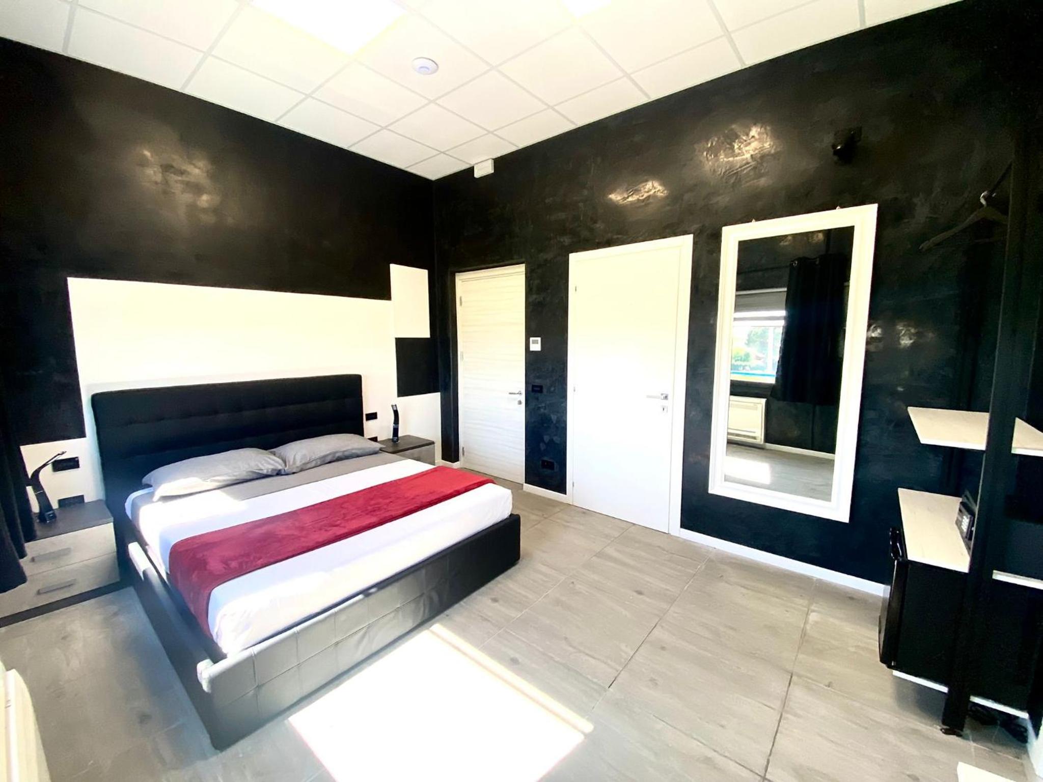 Superior King Room photo 1