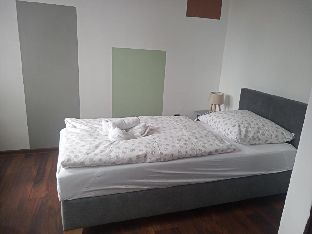 Standard Single Room with Shower
