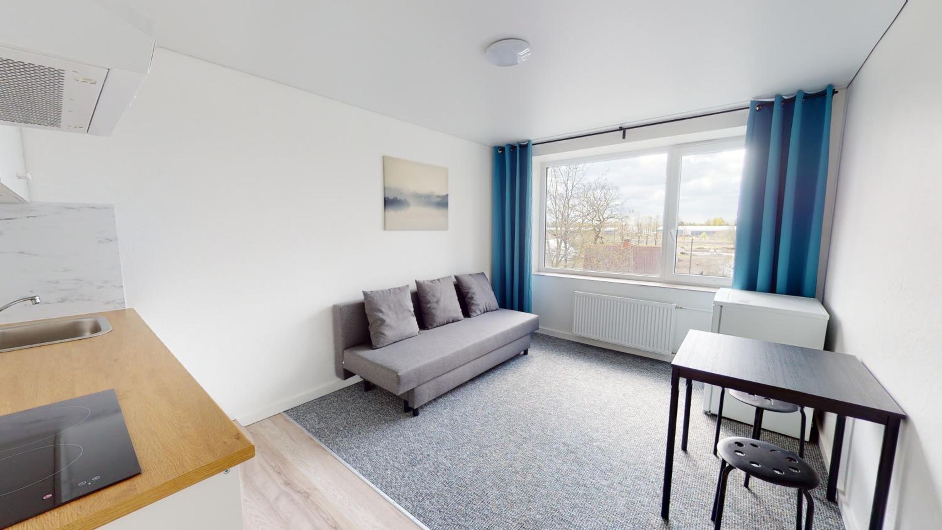 One-Bedroom Apartment