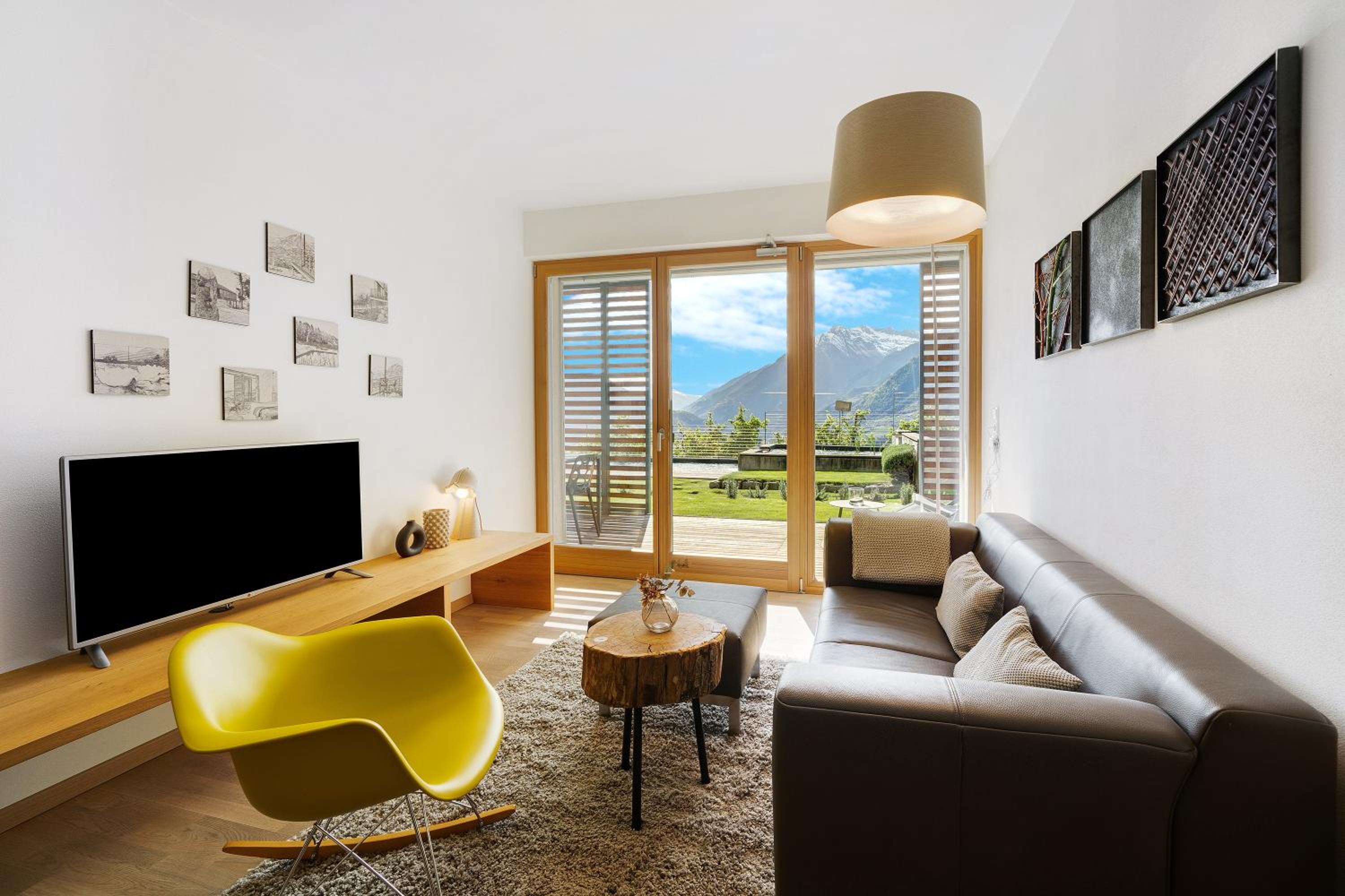 Superior One-Bedroom Apartment photo 2