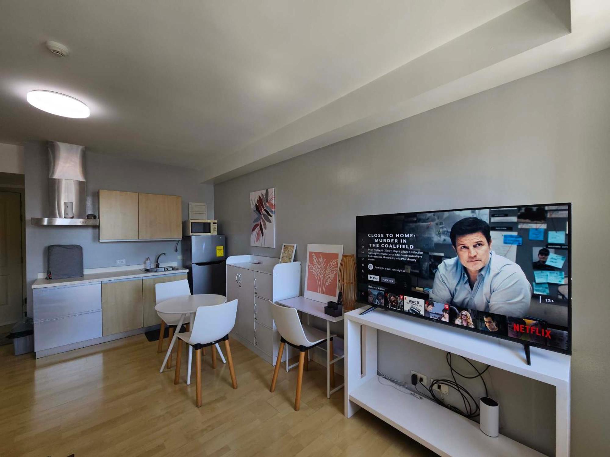 Apartment with Balcony - Photo 34
