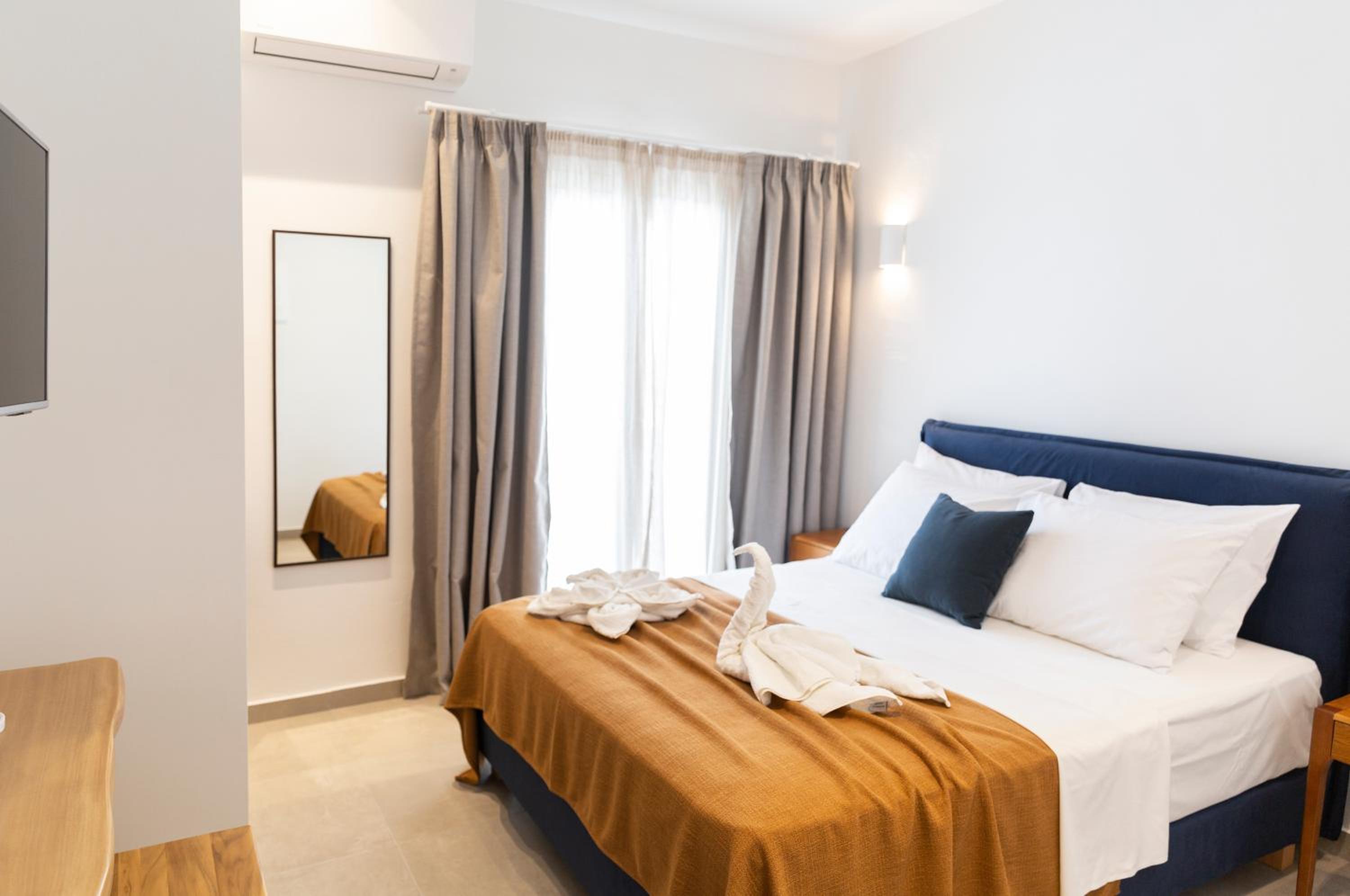 Double Room with Balcony photo 3