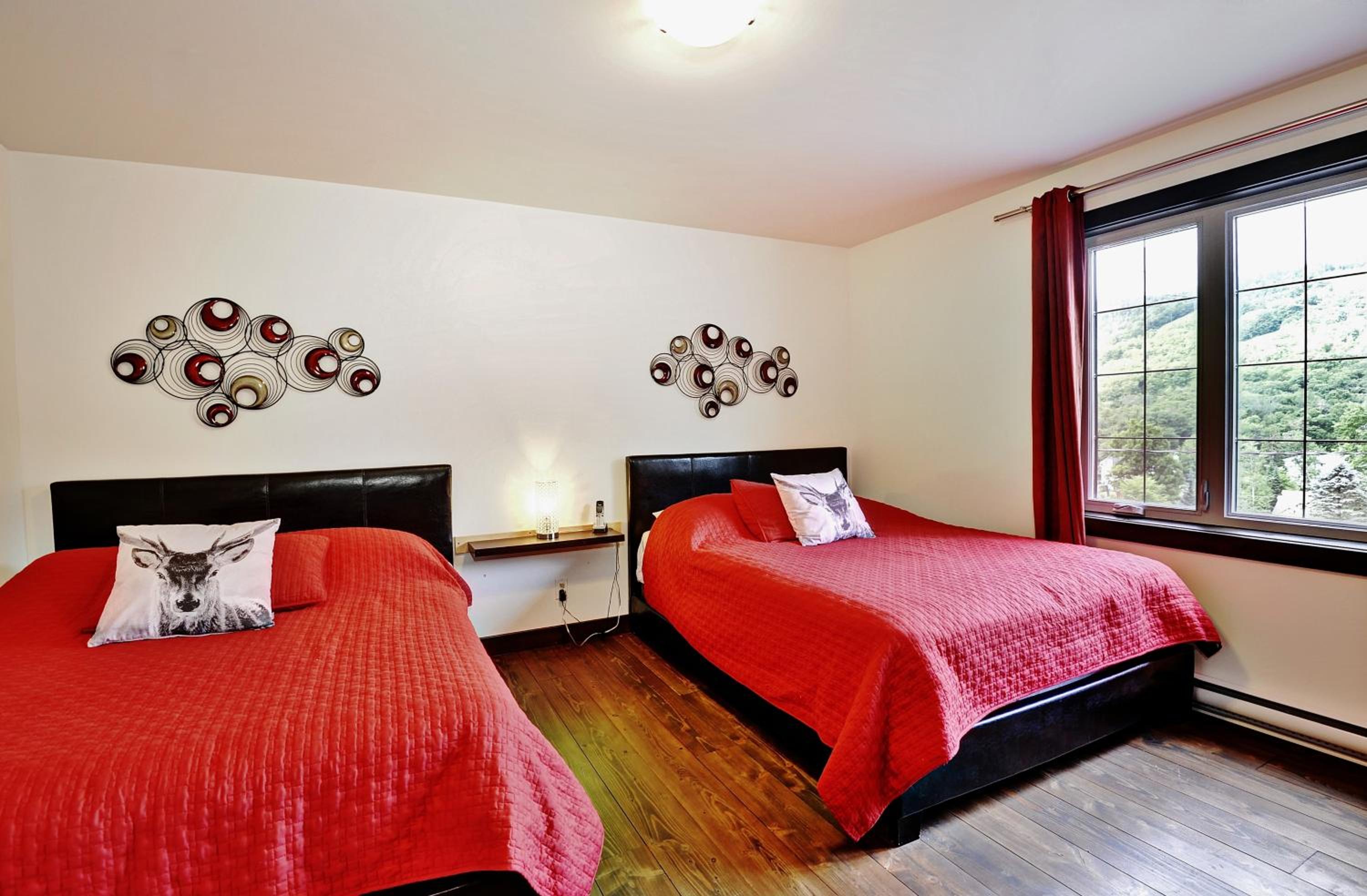 Five-Bedroom Chalet photo 2