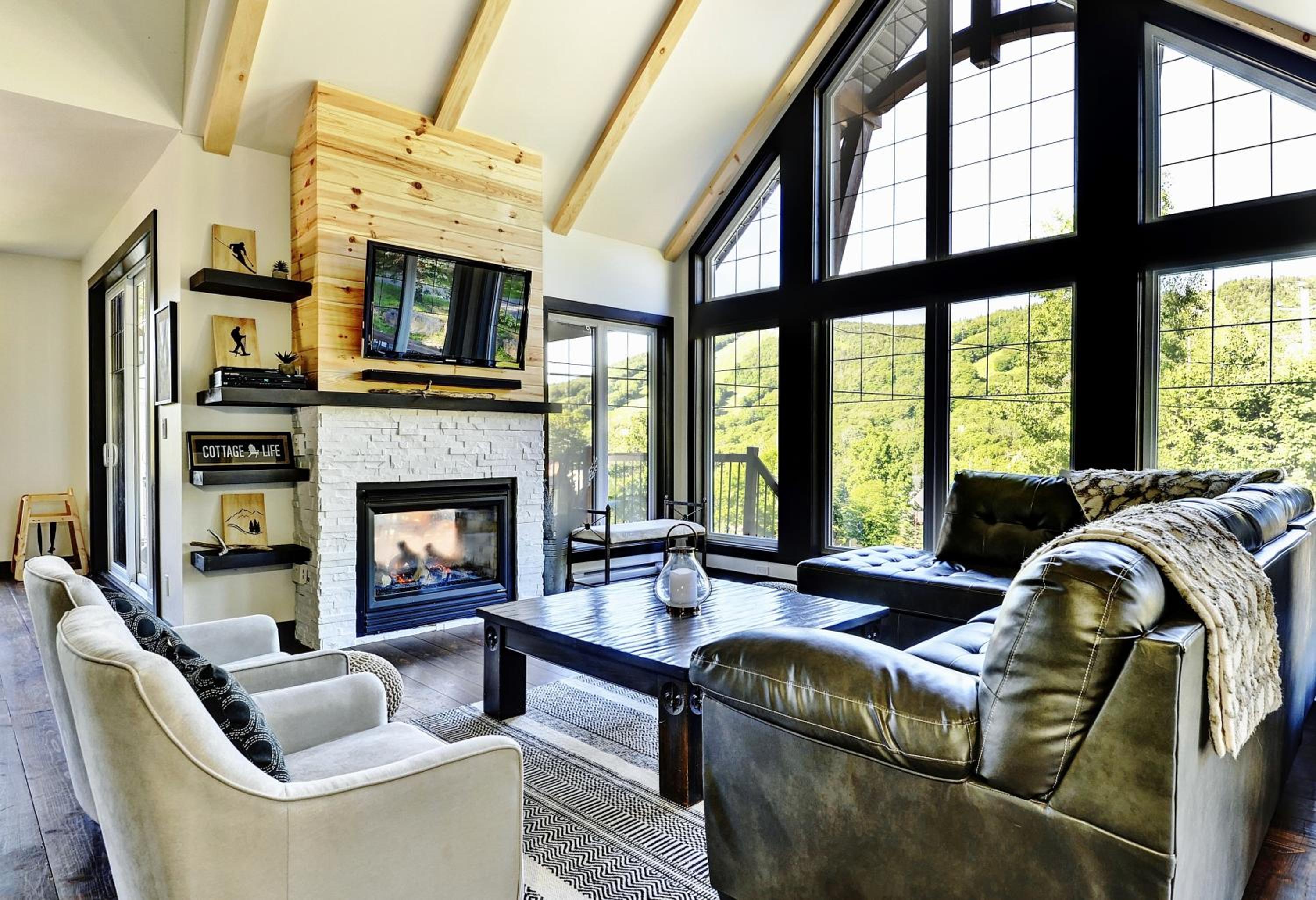 Five-Bedroom Chalet photo 1