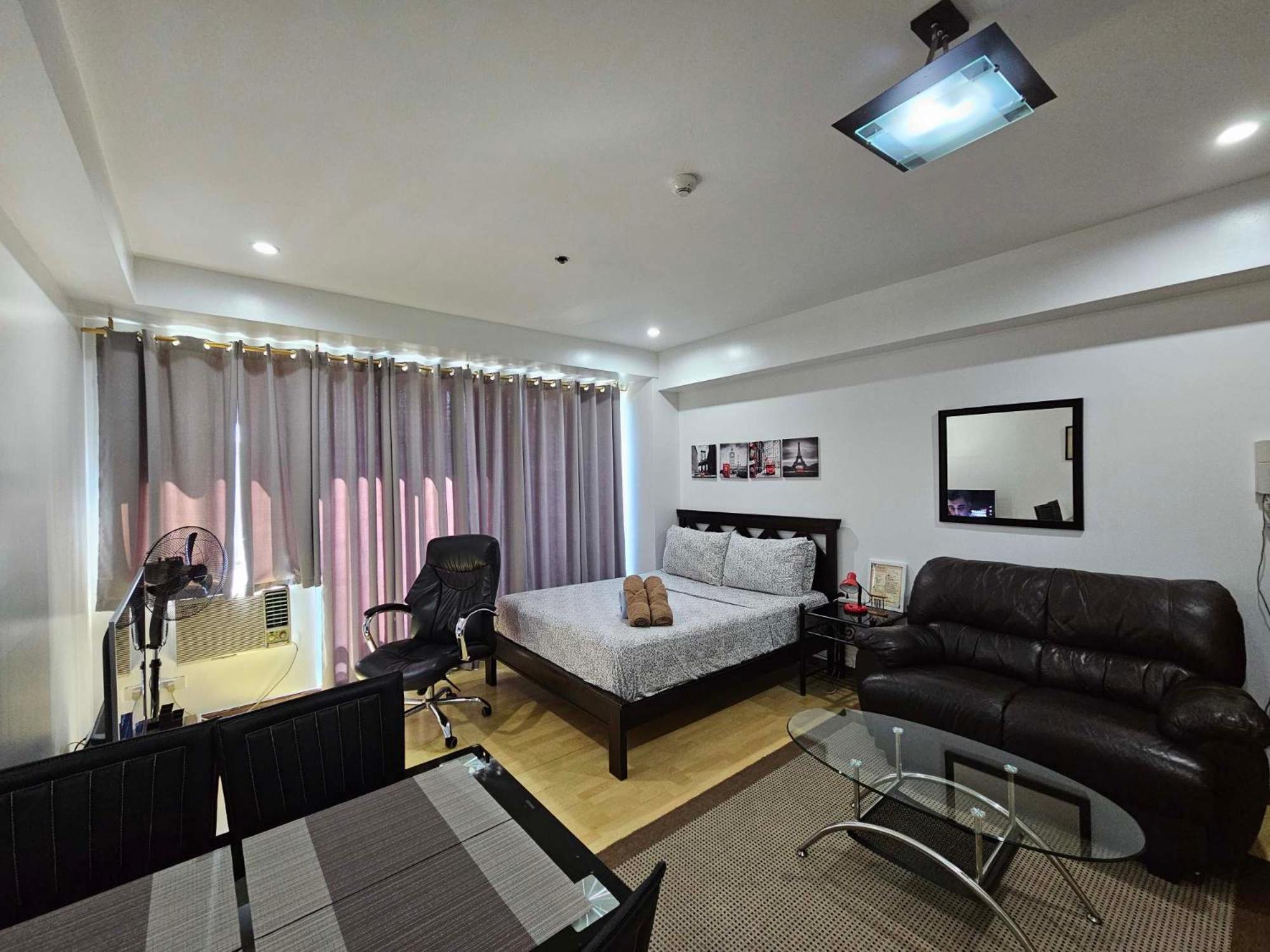 Queen Studio - Photo 25